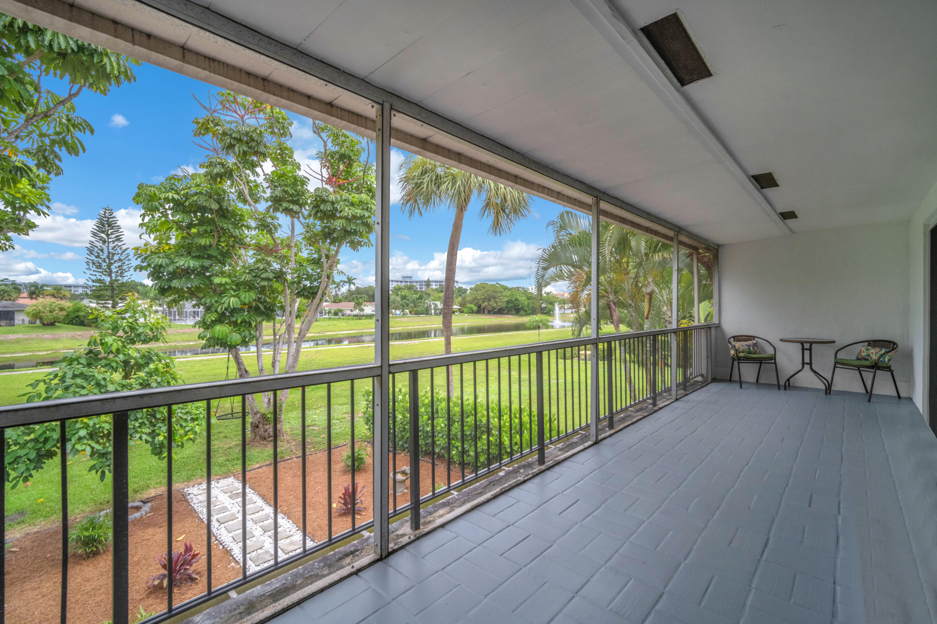 NO 2 PALM-AIRE COUNTRY CLUB - Residential