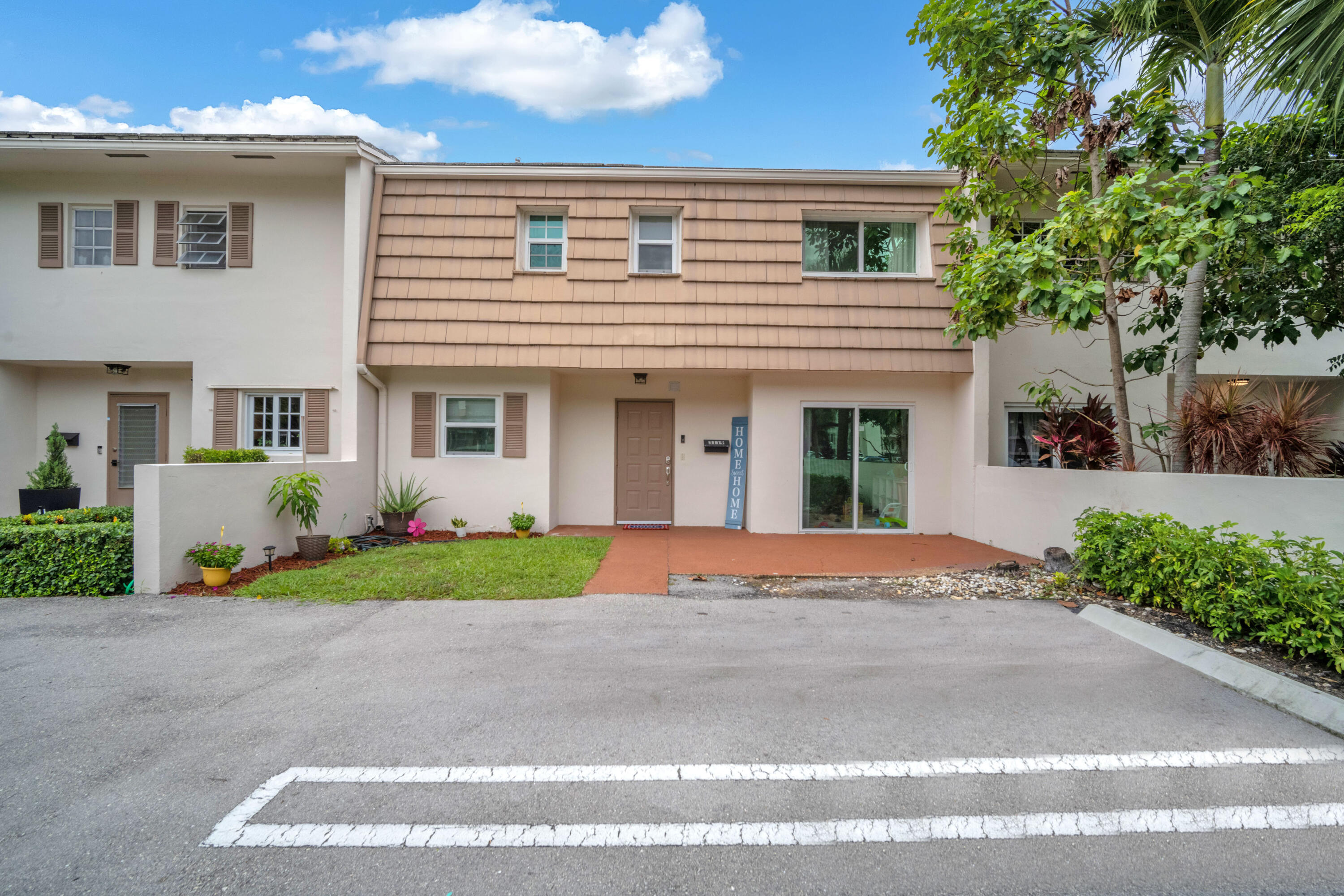 NO 2 PALM-AIRE COUNTRY CLUB - Residential
