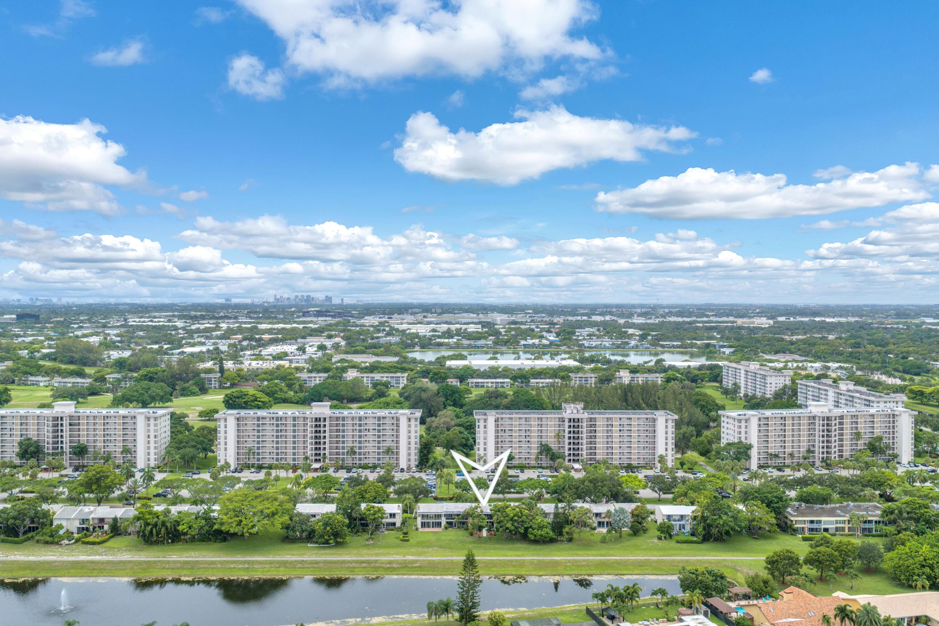 NO 2 PALM-AIRE COUNTRY CLUB - Residential