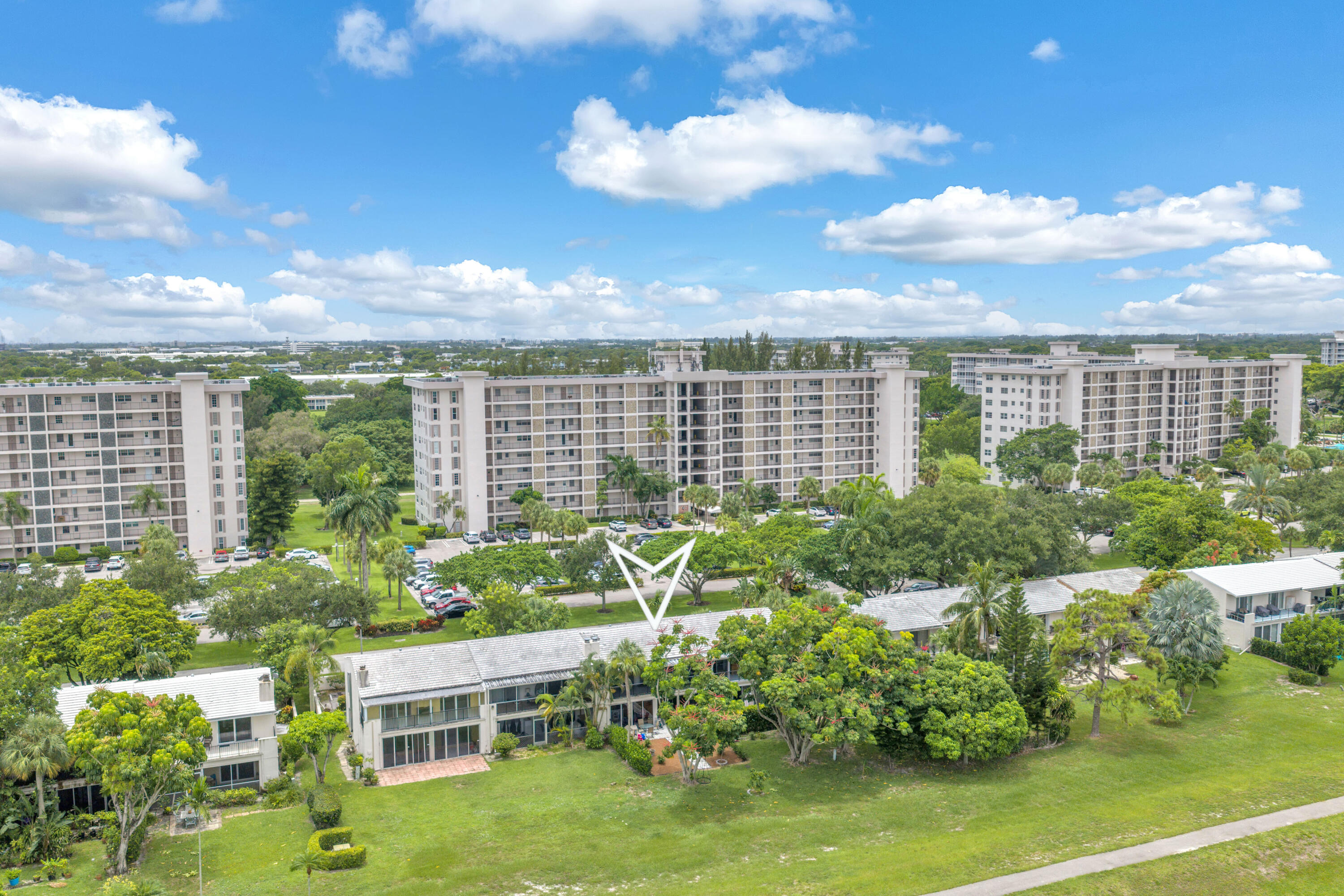 NO 2 PALM-AIRE COUNTRY CLUB - Residential