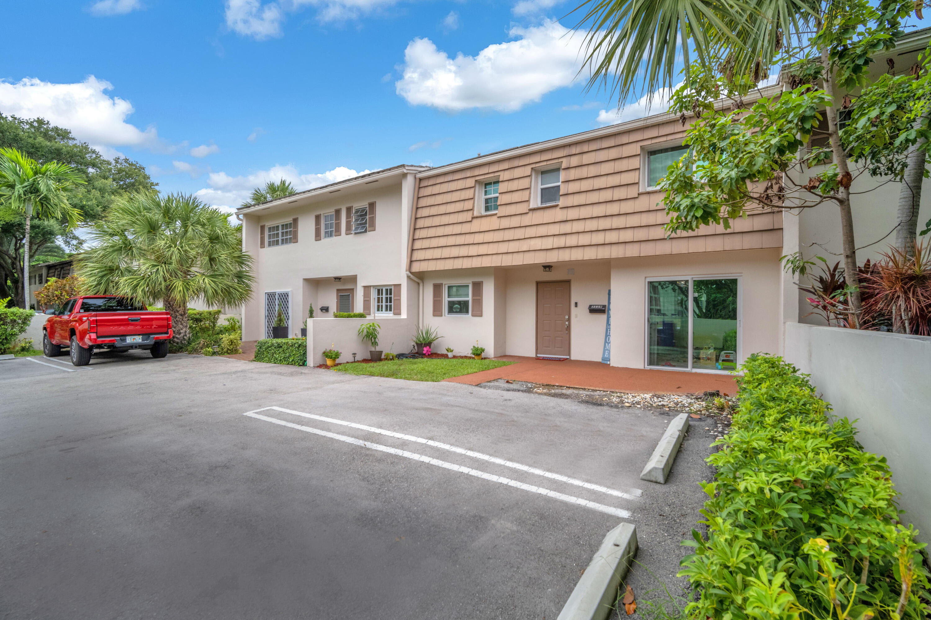 NO 2 PALM-AIRE COUNTRY CLUB - Residential