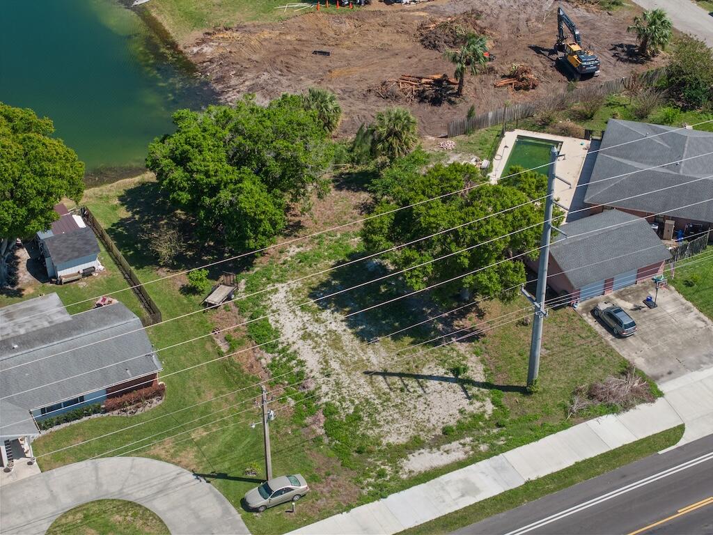 LAKEWOOD PARK - Land