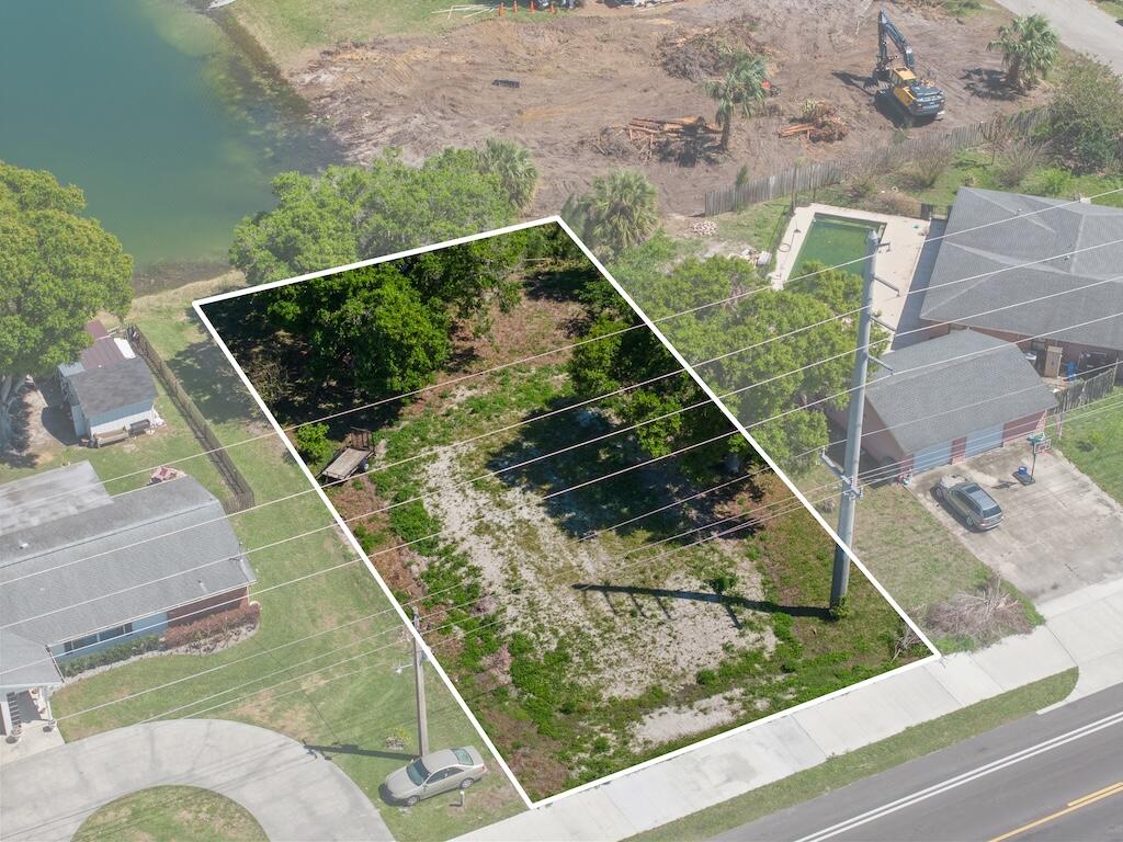LAKEWOOD PARK - Land