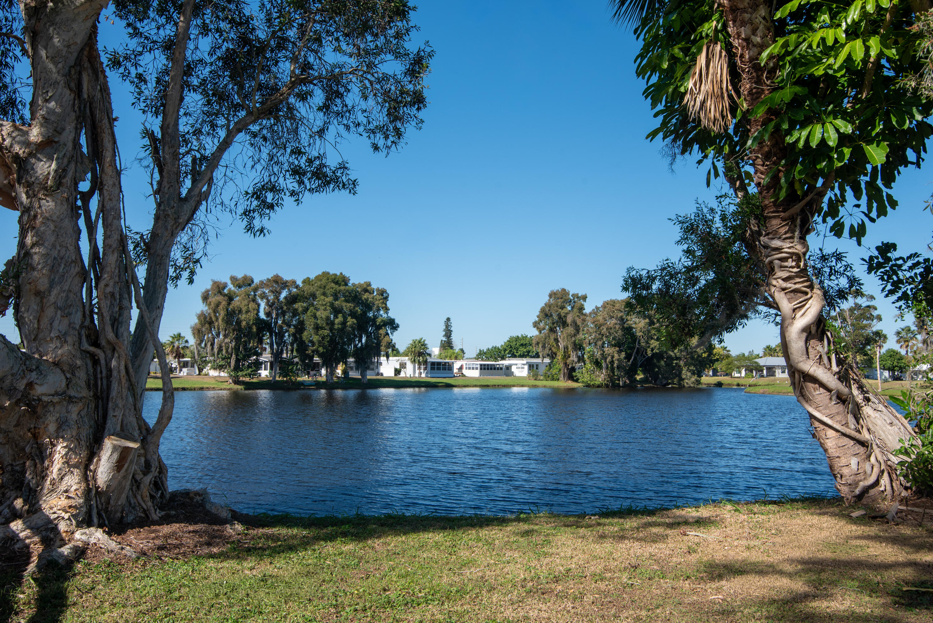 Spanish Lakes - Residential