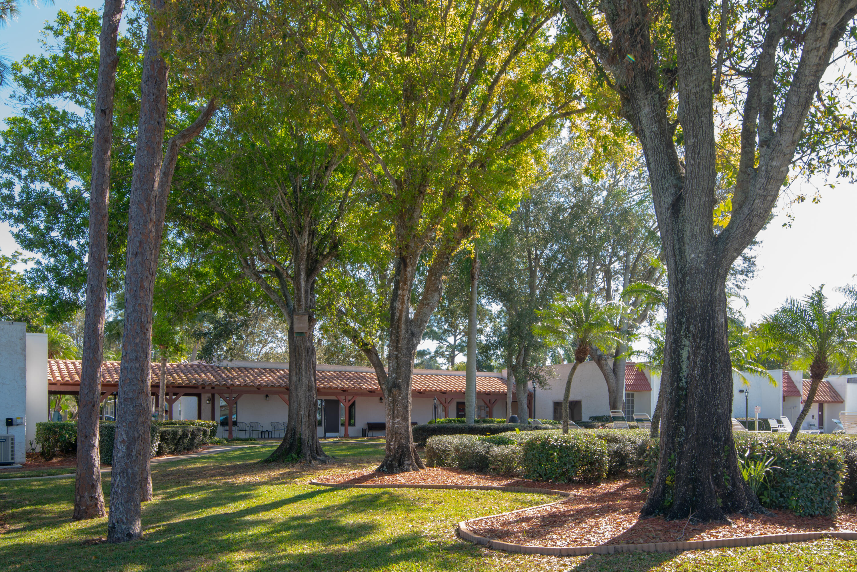 Spanish Lakes - Residential