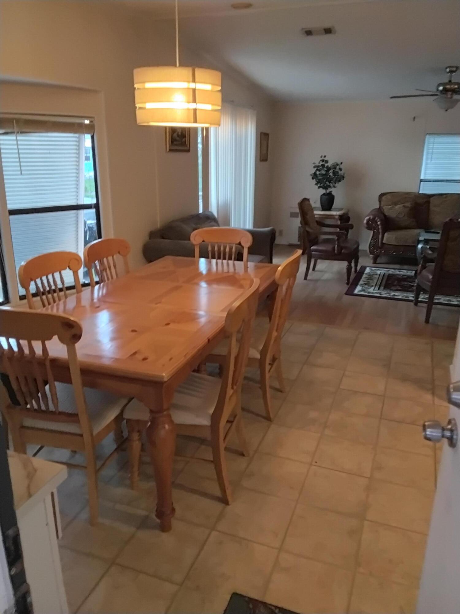 Spanish Lakes - Residential