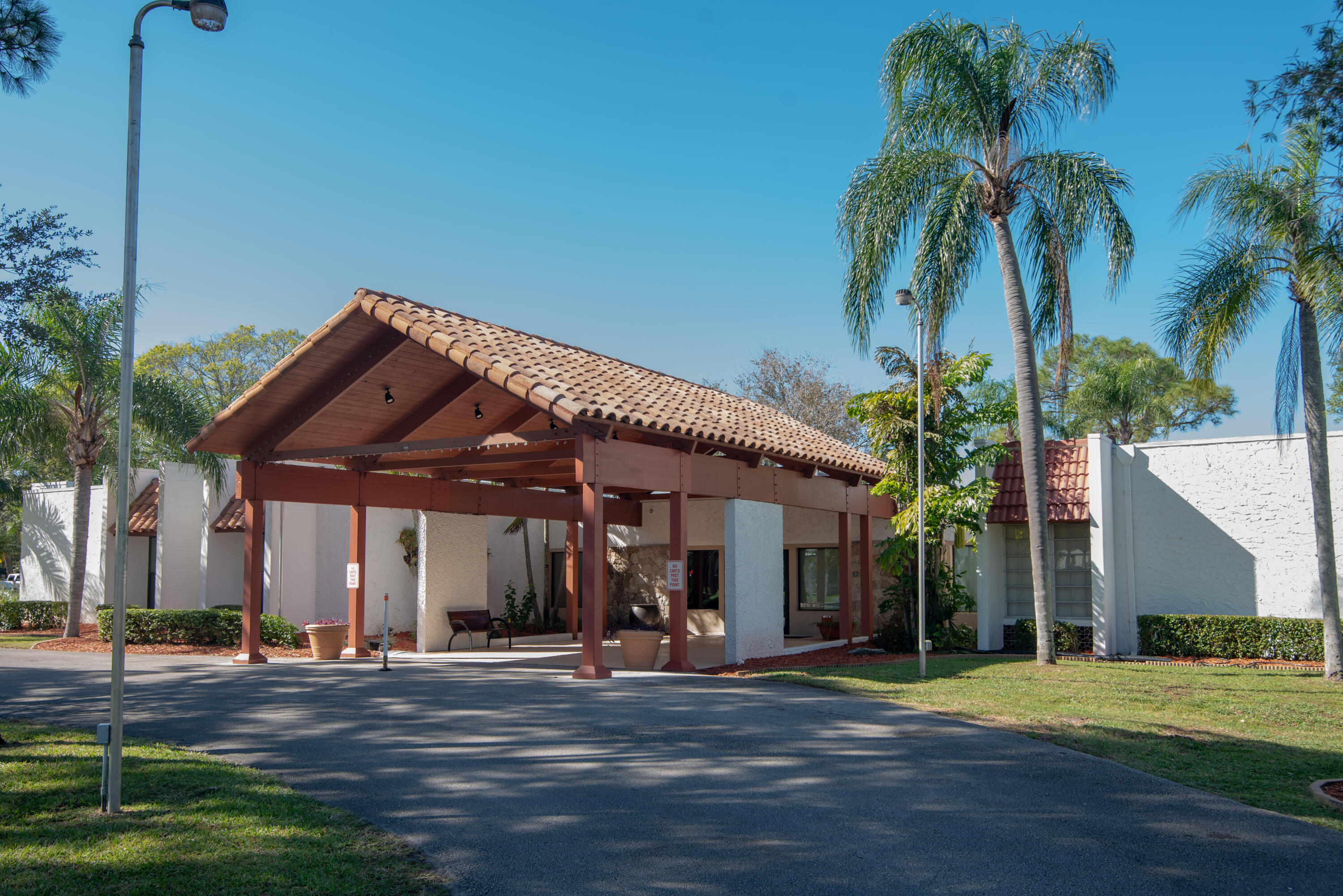 Spanish Lakes - Residential