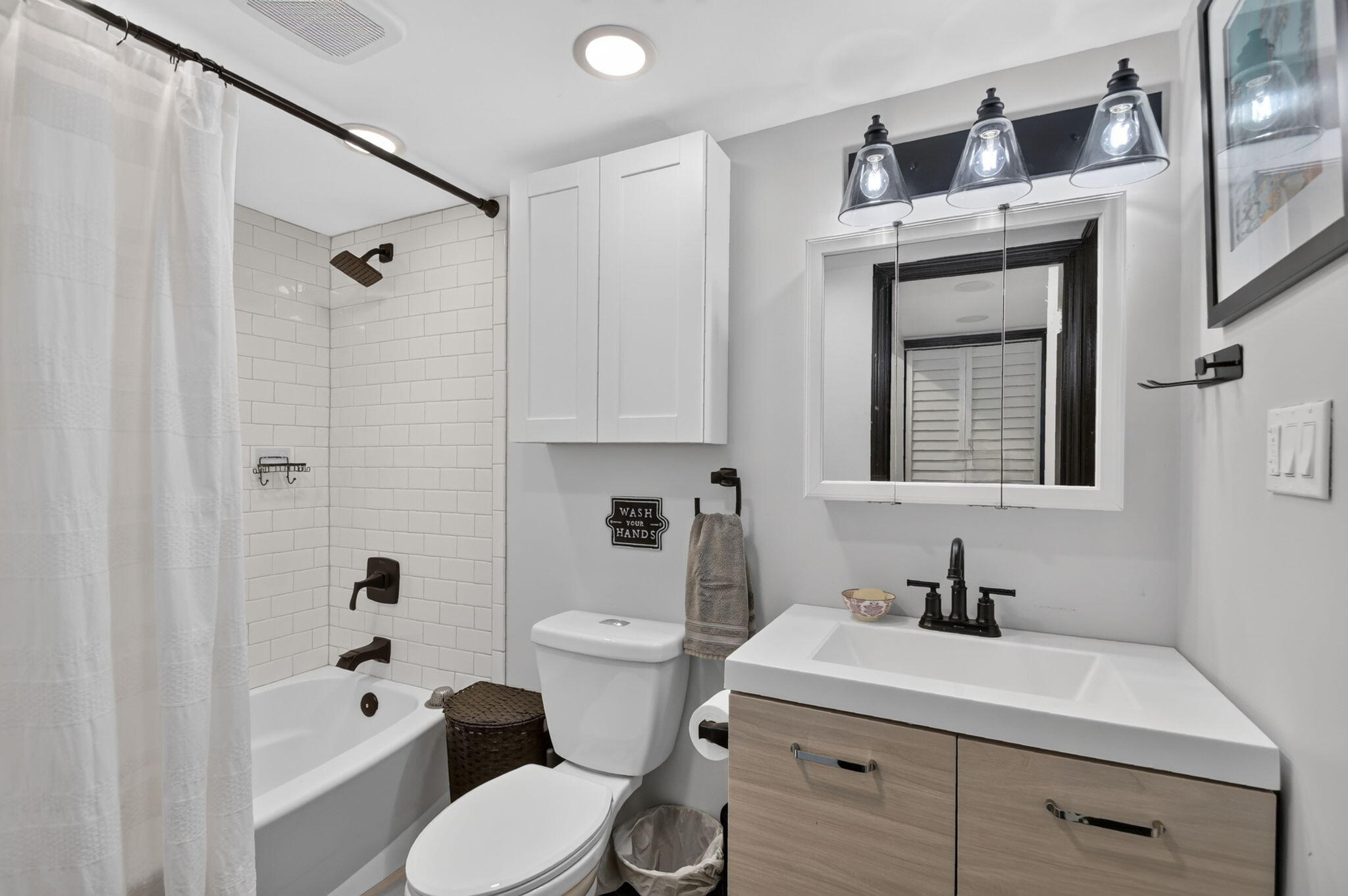 GOLDEN LAKES VILLAGE CONDO 1 THRU 13-A - Residential