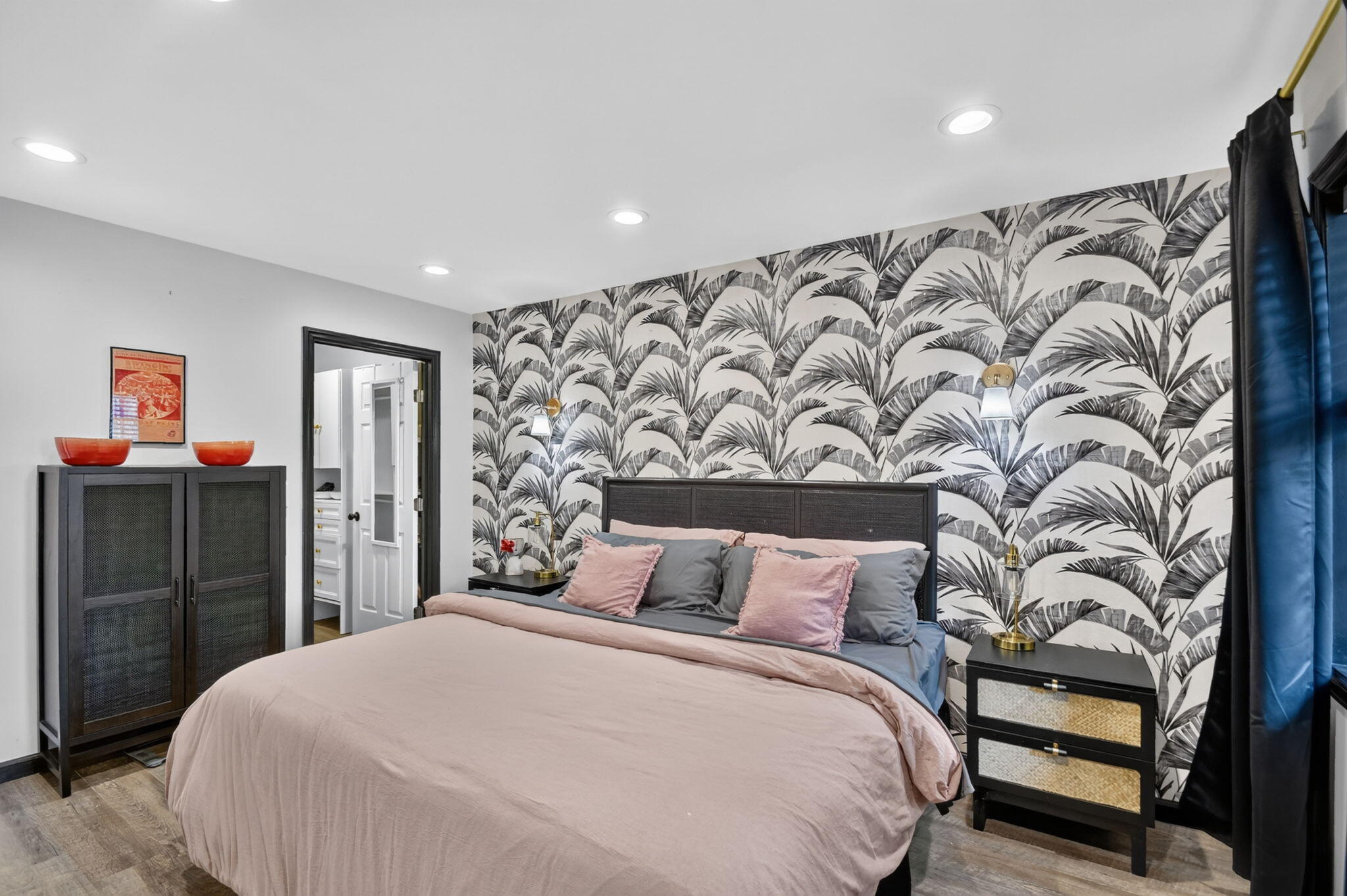 GOLDEN LAKES VILLAGE CONDO 1 THRU 13-A - Residential
