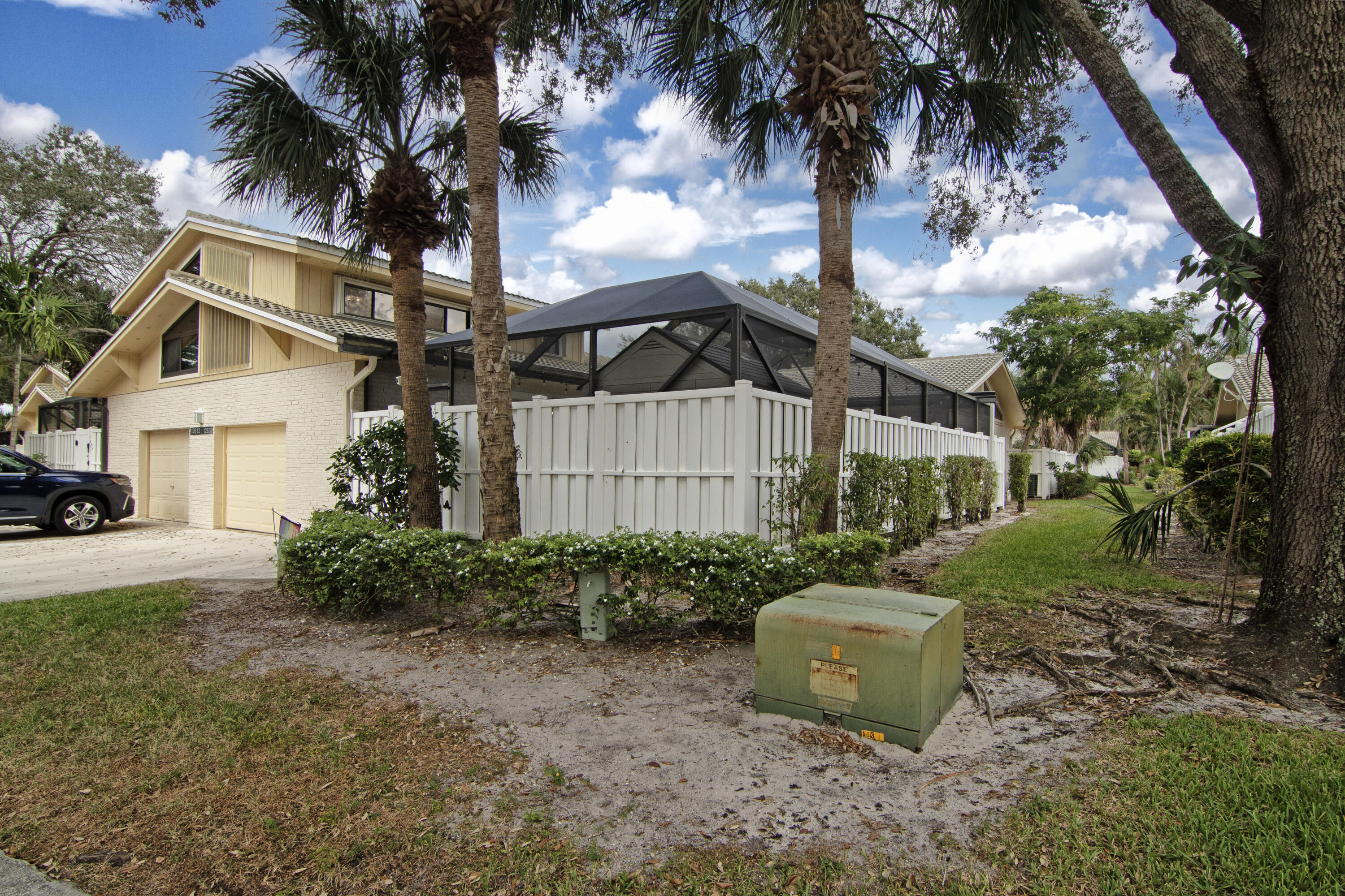WESTWOOD LAKES 4 WESTWOOD GARDENS - Residential Lease