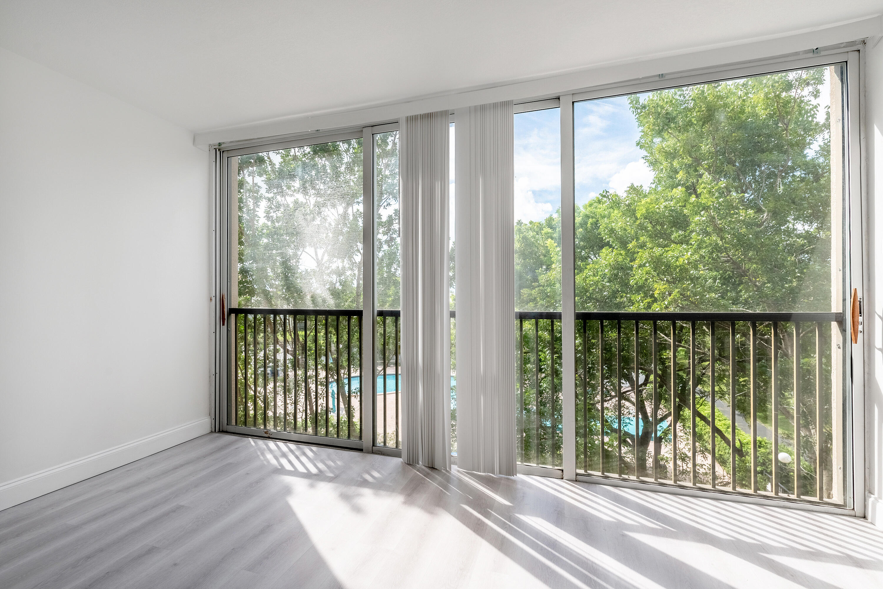 CYPRESS BEND CONDOMINIUM II - Residential