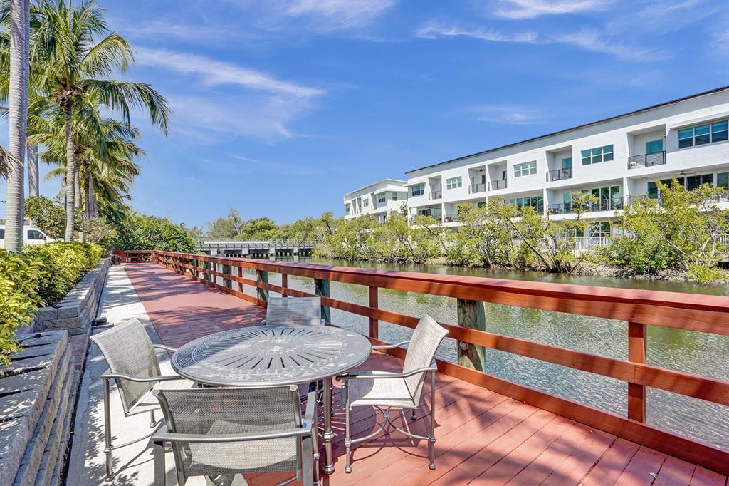 WILTON STATION RES CONDO - Residential
