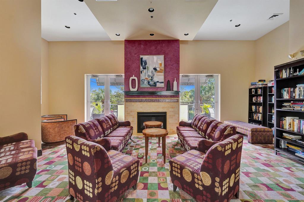 WILTON STATION RES CONDO - Residential