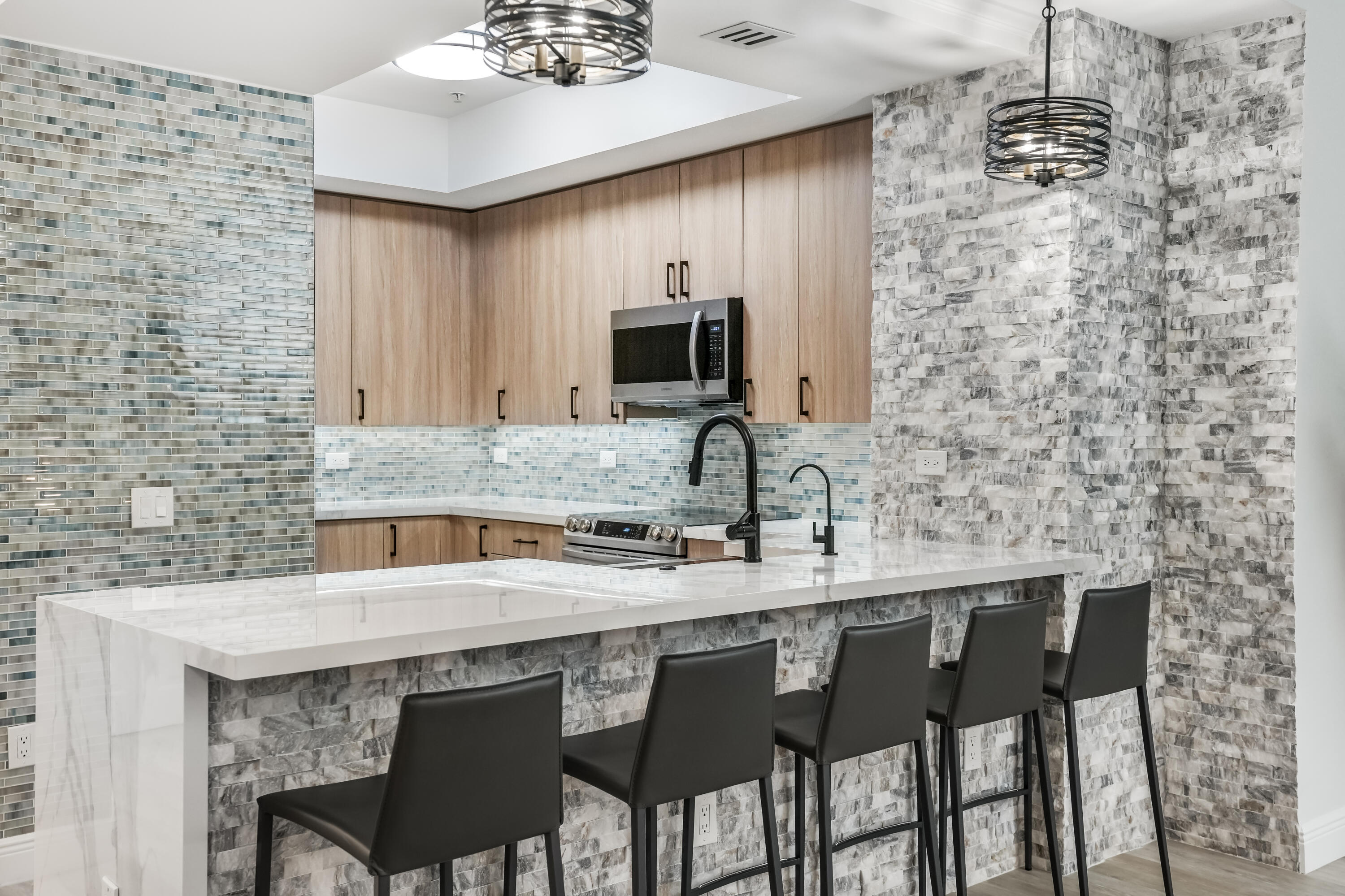 WILTON STATION RES CONDO - Residential