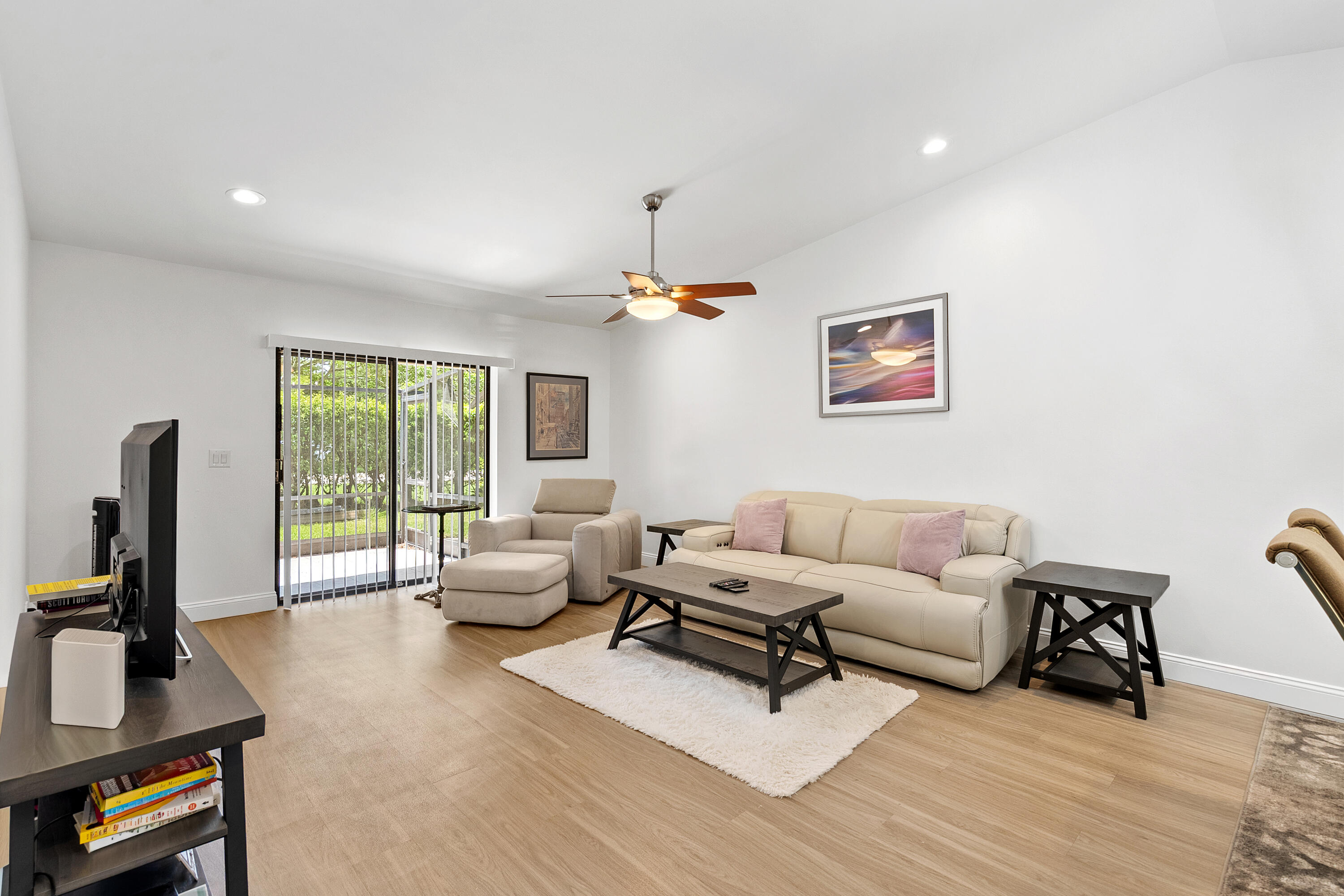 THORNHILL GLEN - Residential