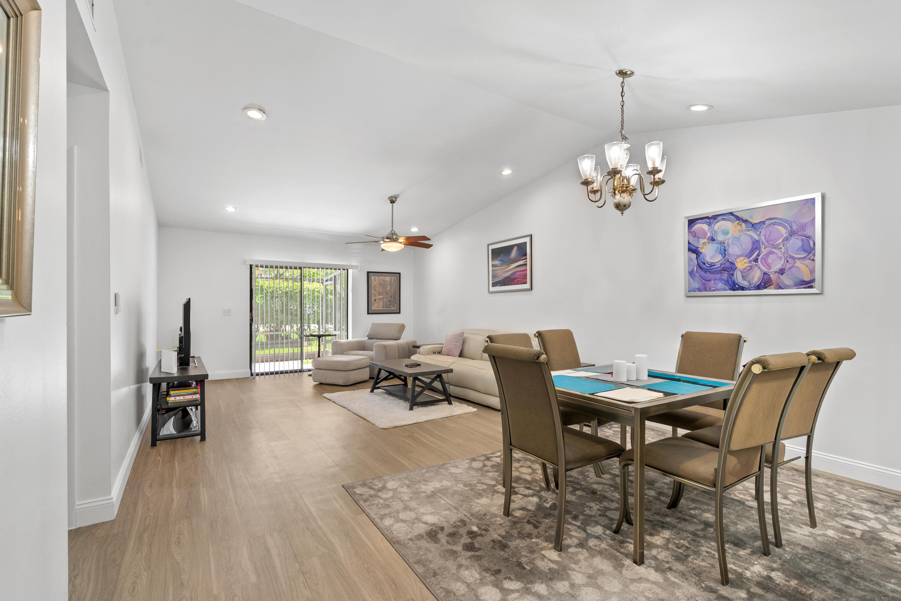 THORNHILL GLEN - Residential