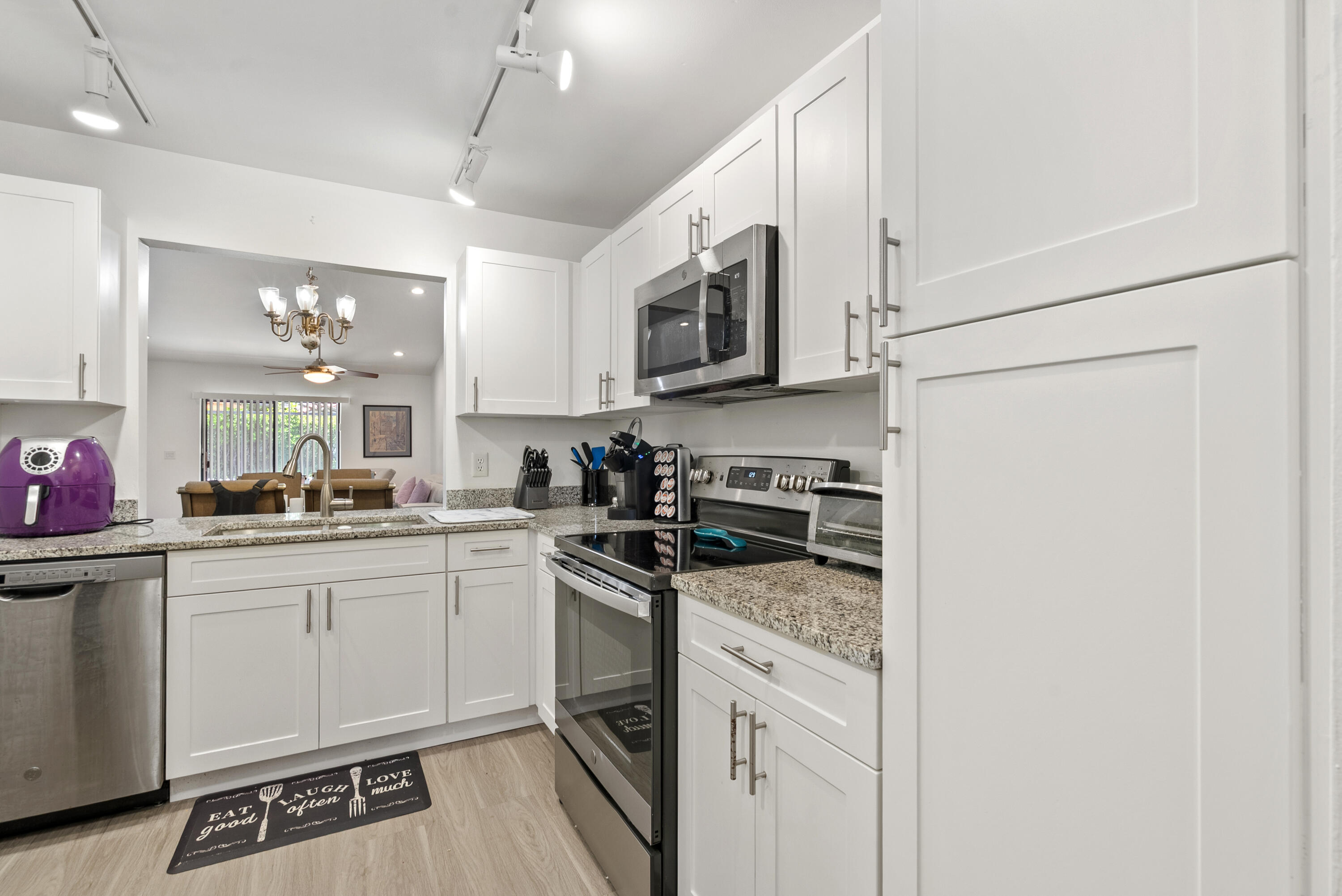 THORNHILL GLEN - Residential