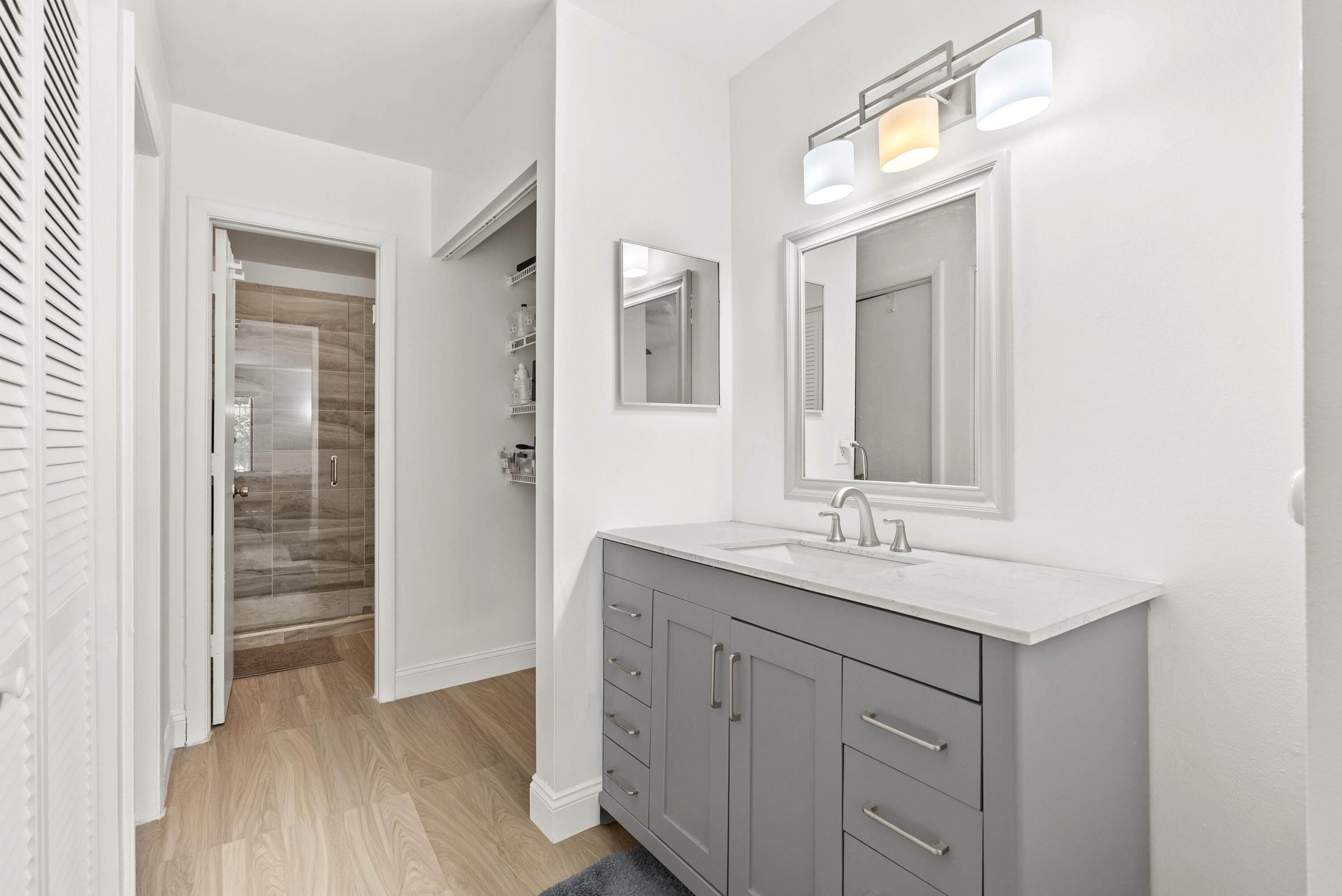 THORNHILL GLEN - Residential