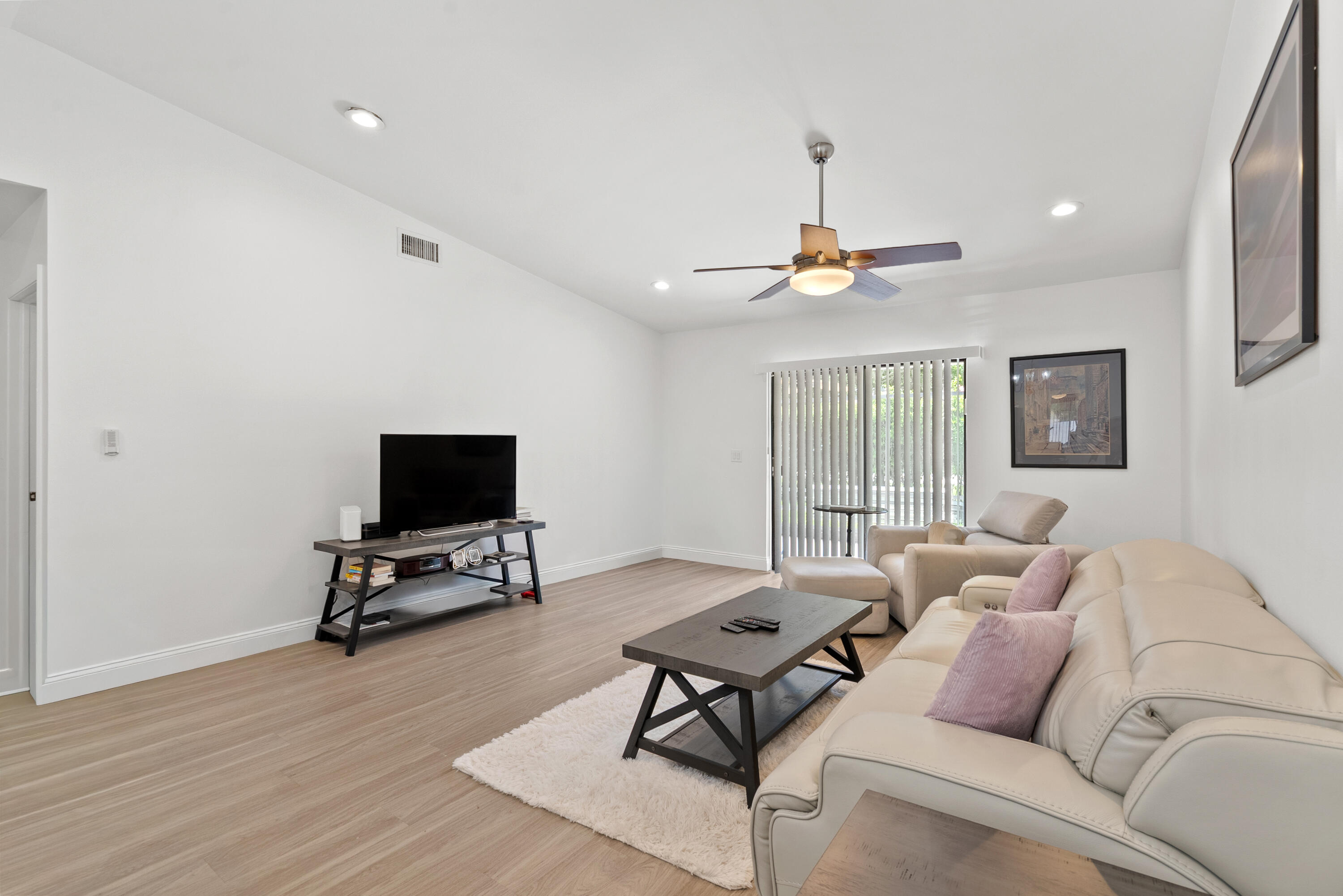 THORNHILL GLEN - Residential