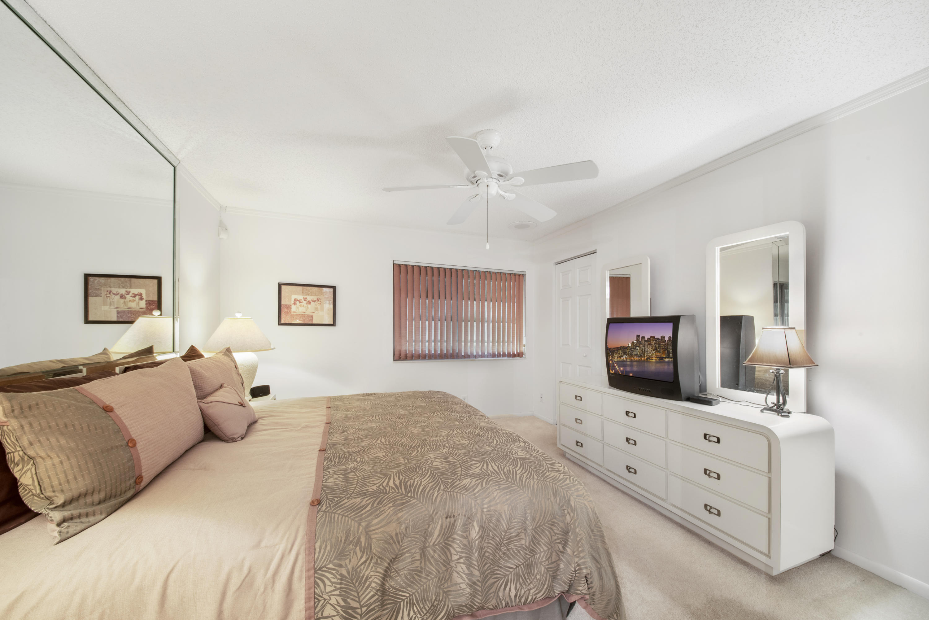PINE RIDGE SOUTH IV CONDO - Residential Lease