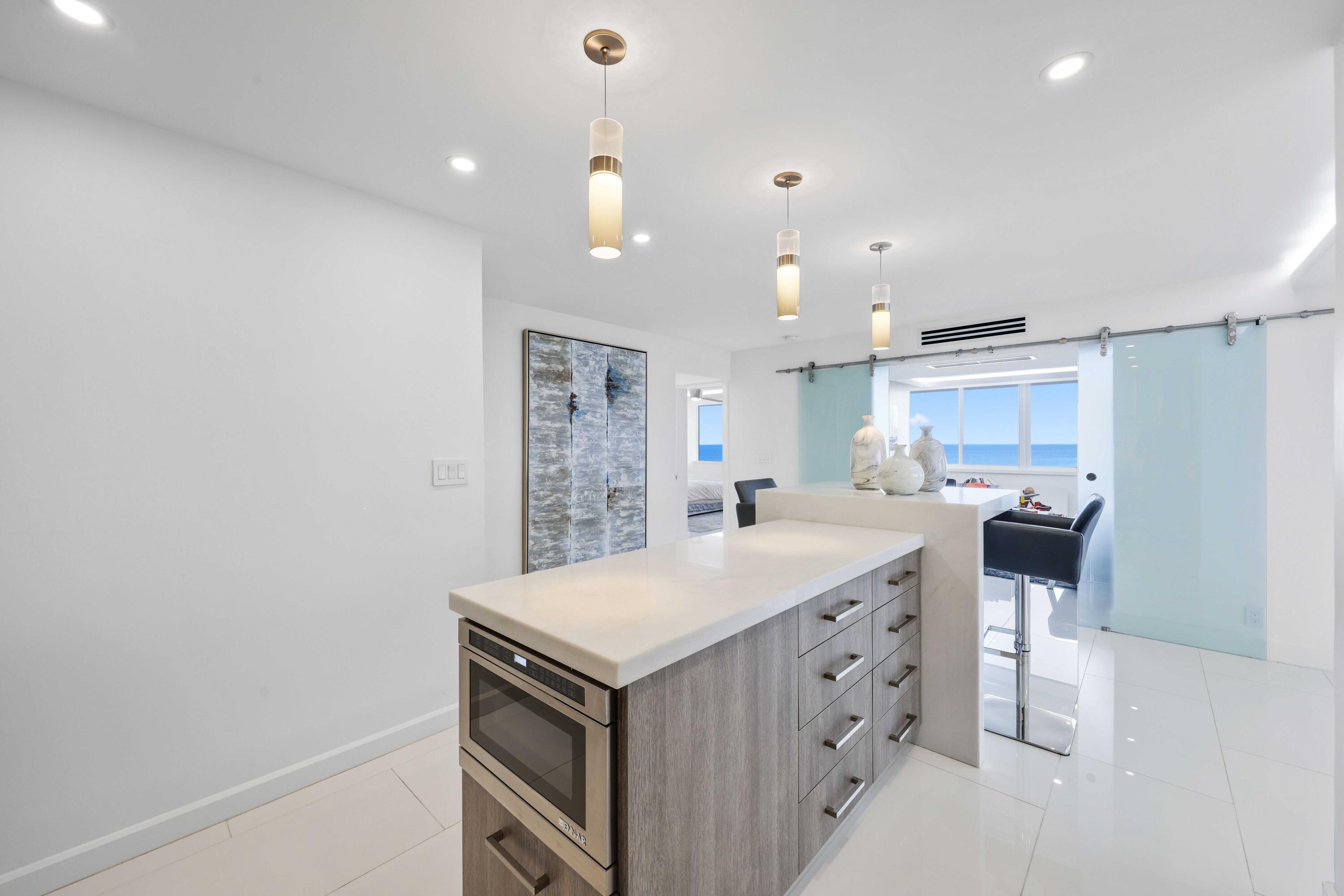 ILLINI CONDO - Residential