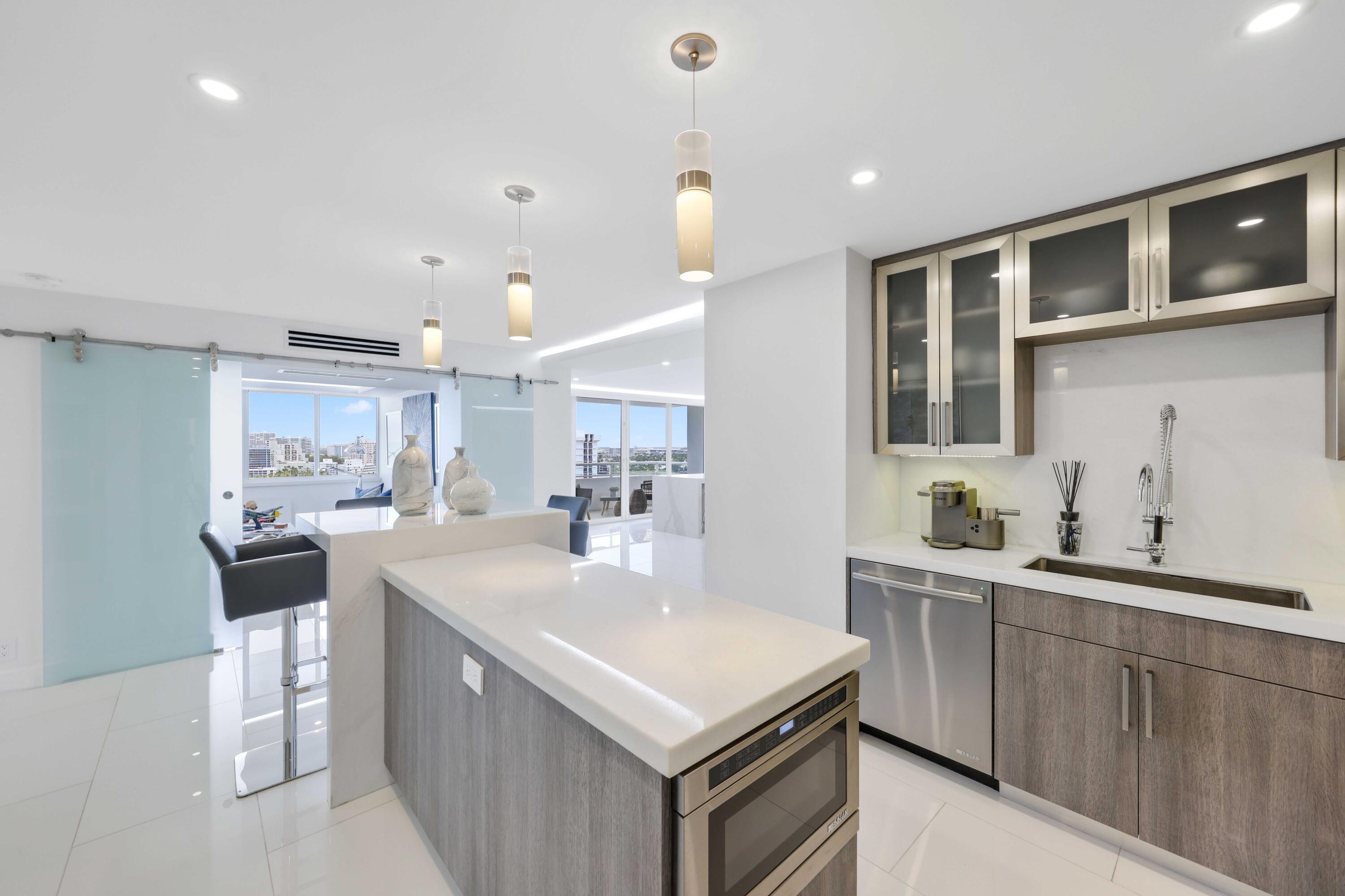 ILLINI CONDO - Residential