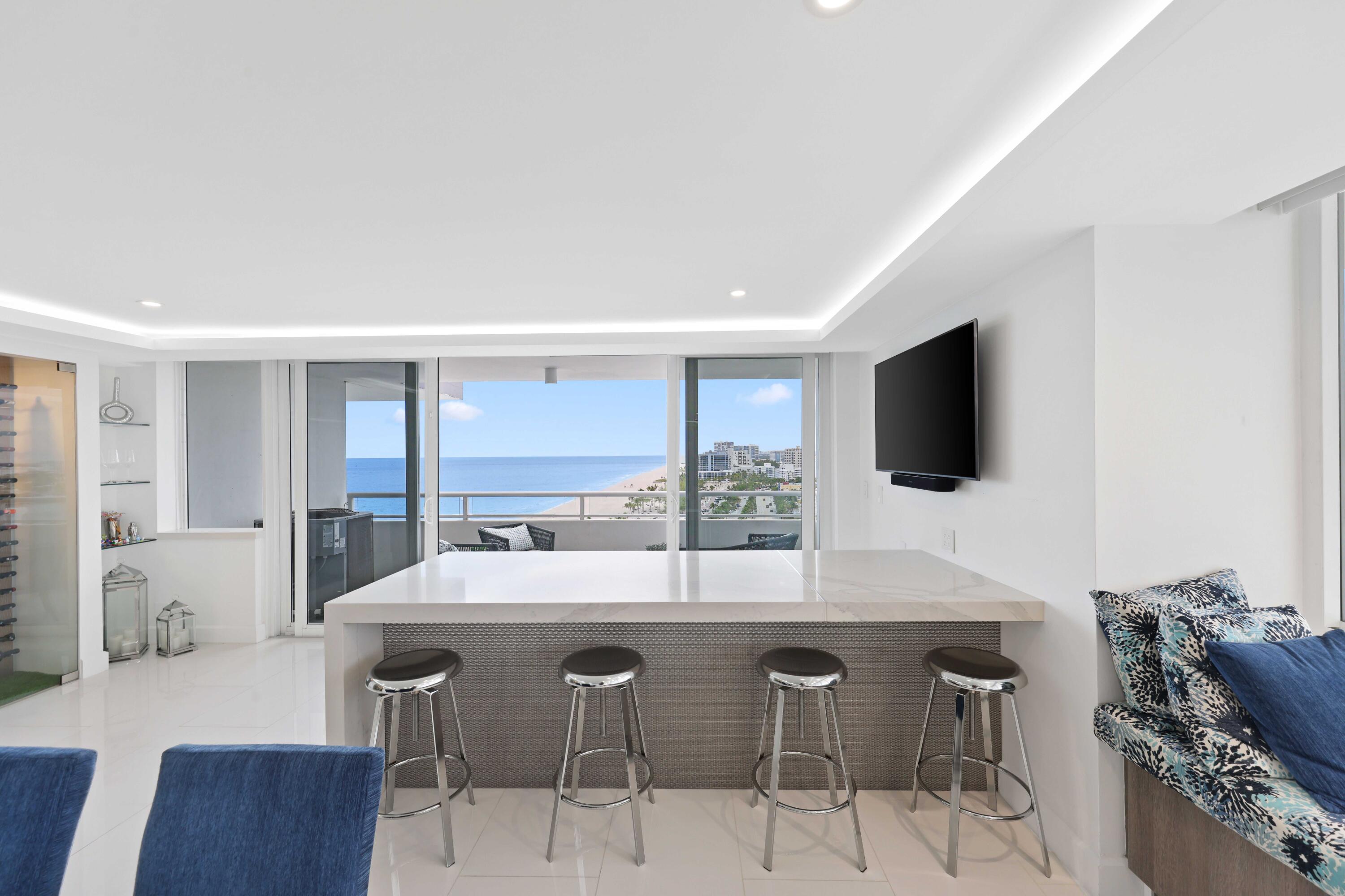 ILLINI CONDO - Residential