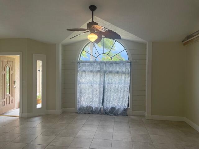 PORT ST LUCIE SECTION 10 - Residential Lease