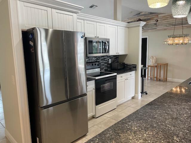PORT ST LUCIE SECTION 10 - Residential Lease