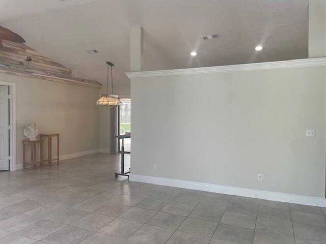 PORT ST LUCIE SECTION 10 - Residential Lease