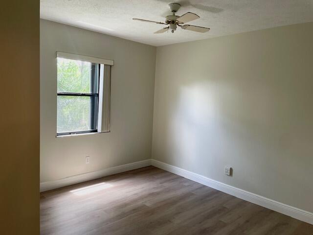 PORT ST LUCIE SECTION 10 - Residential Lease