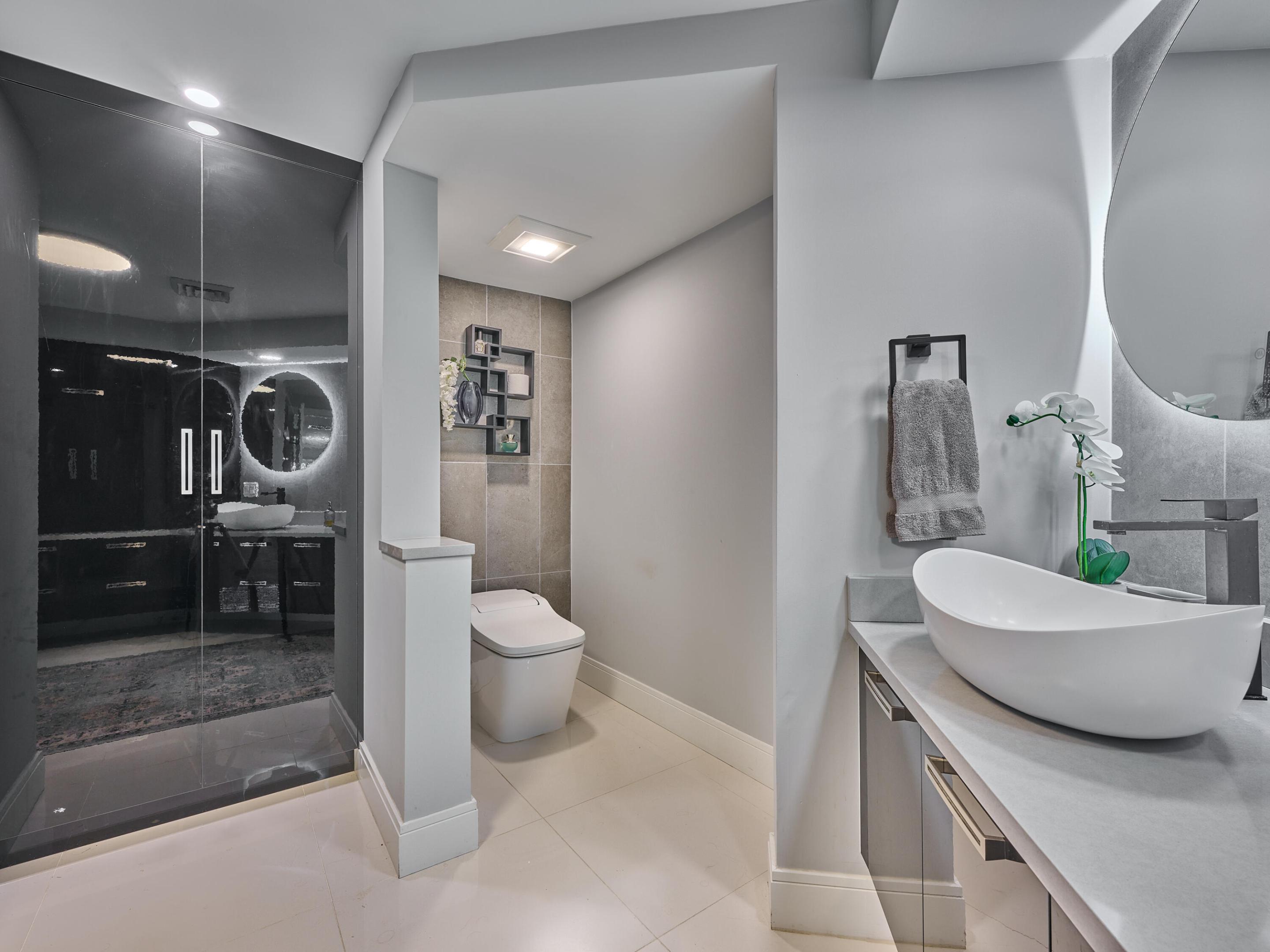 OLD PORT COVE HARBOR VILLAGE CONDO - Residential