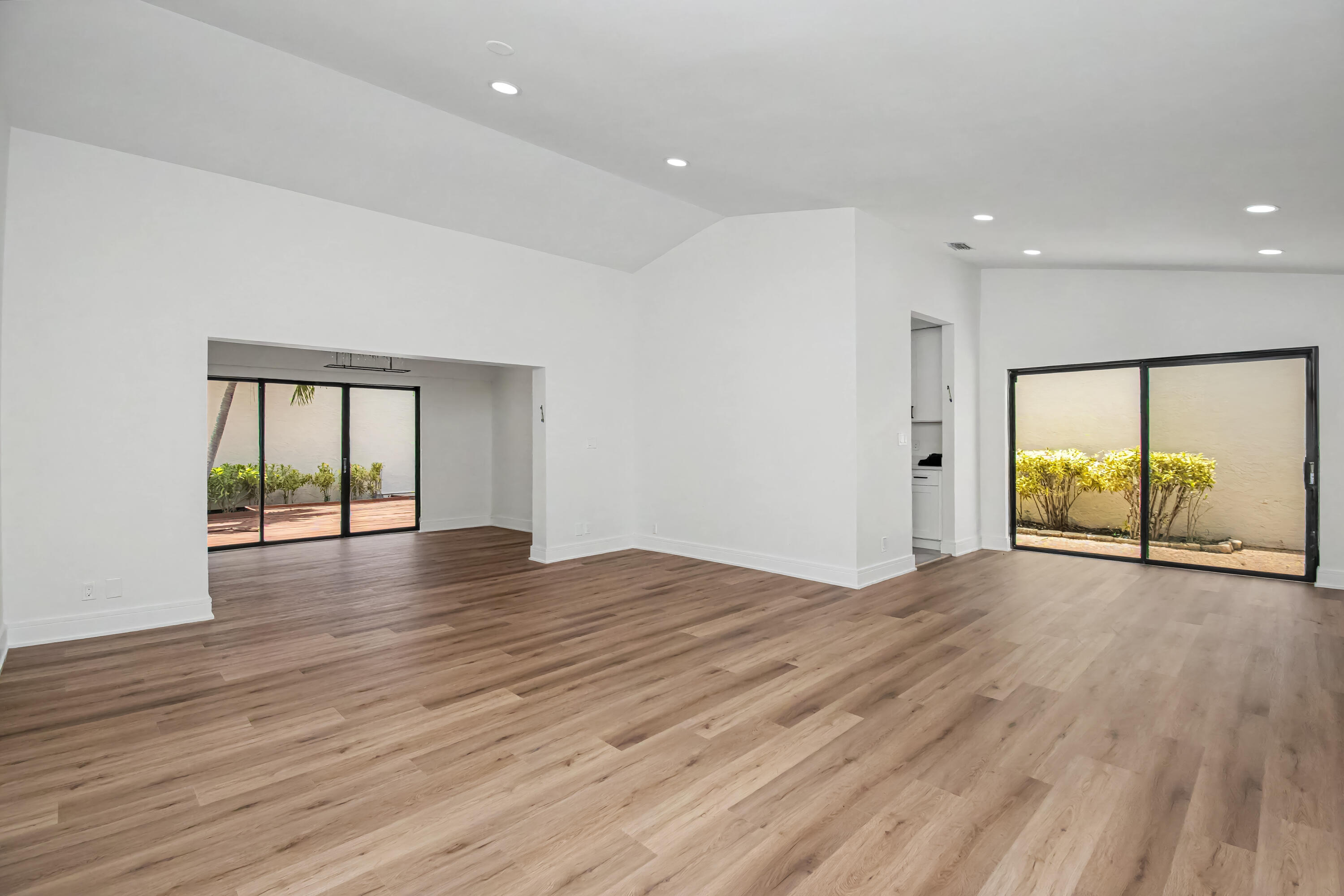 PRADERA OF VIA VERDE PH 1 REPLAT - Residential