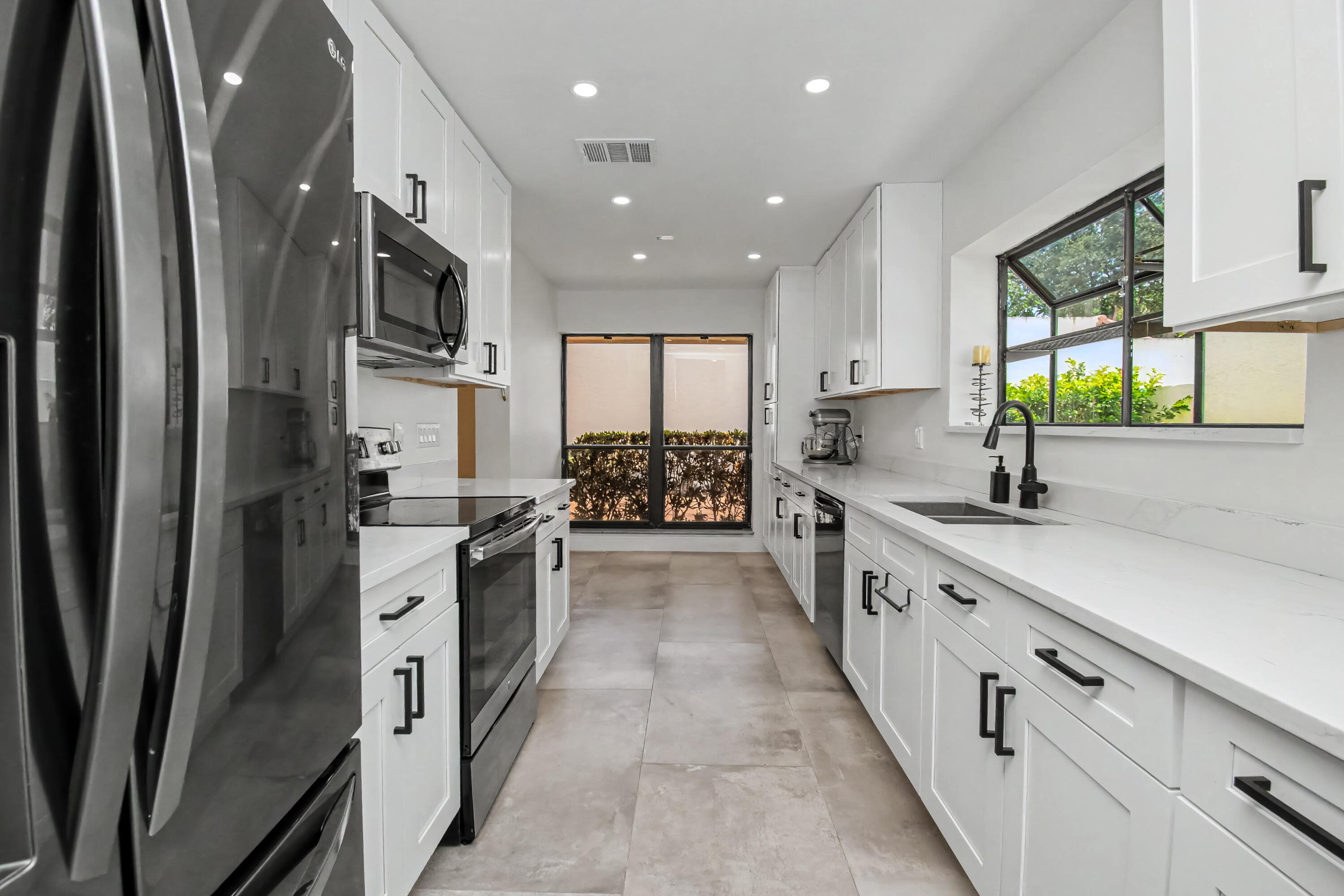 PRADERA OF VIA VERDE PH 1 REPLAT - Residential
