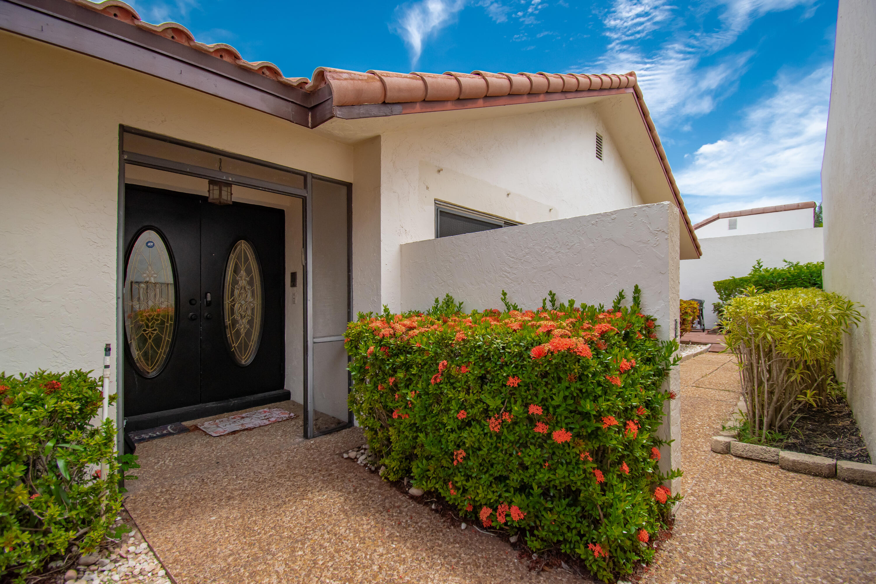 PRADERA OF VIA VERDE PH 1 REPLAT - Residential