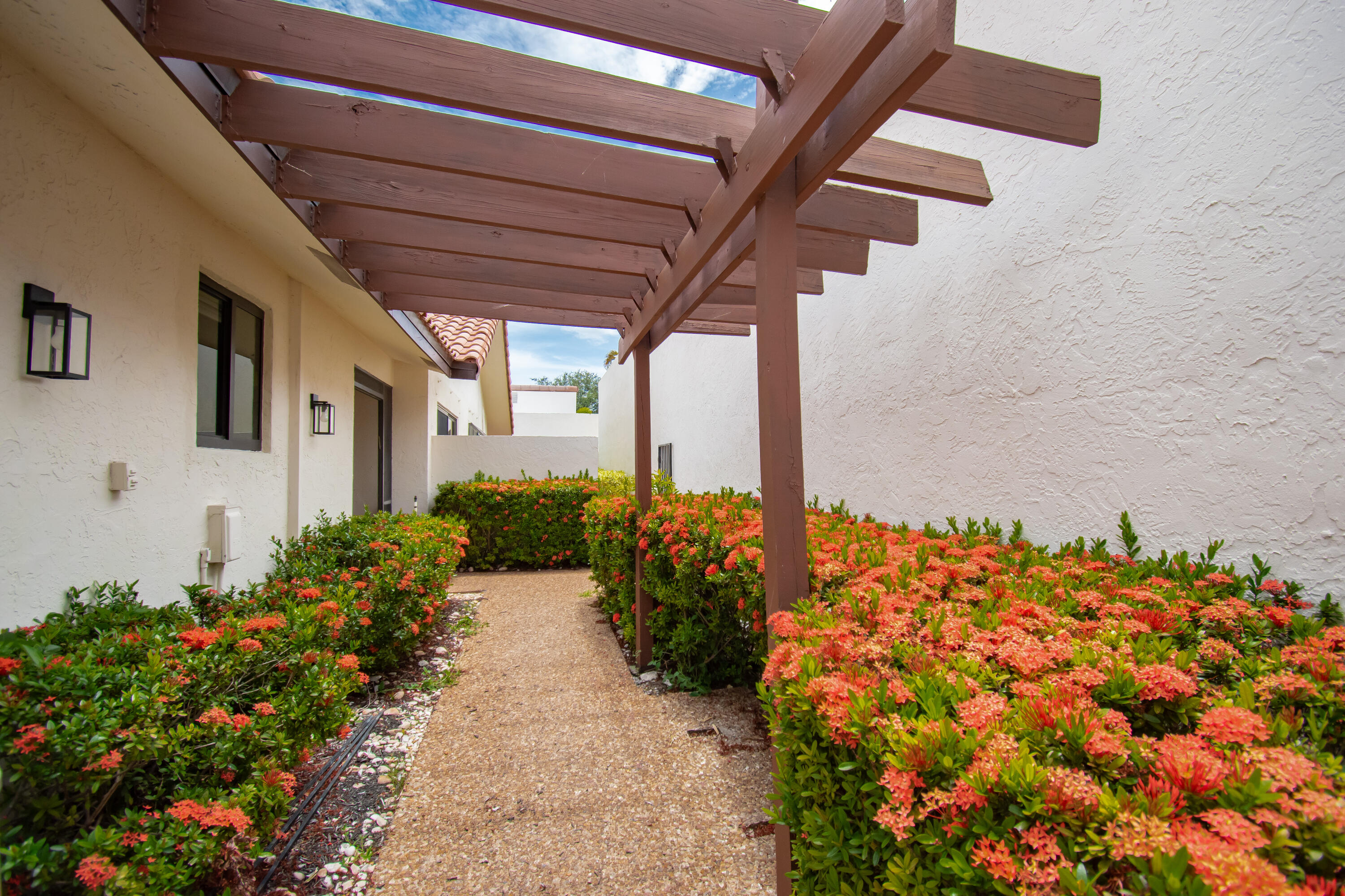 PRADERA OF VIA VERDE PH 1 REPLAT - Residential
