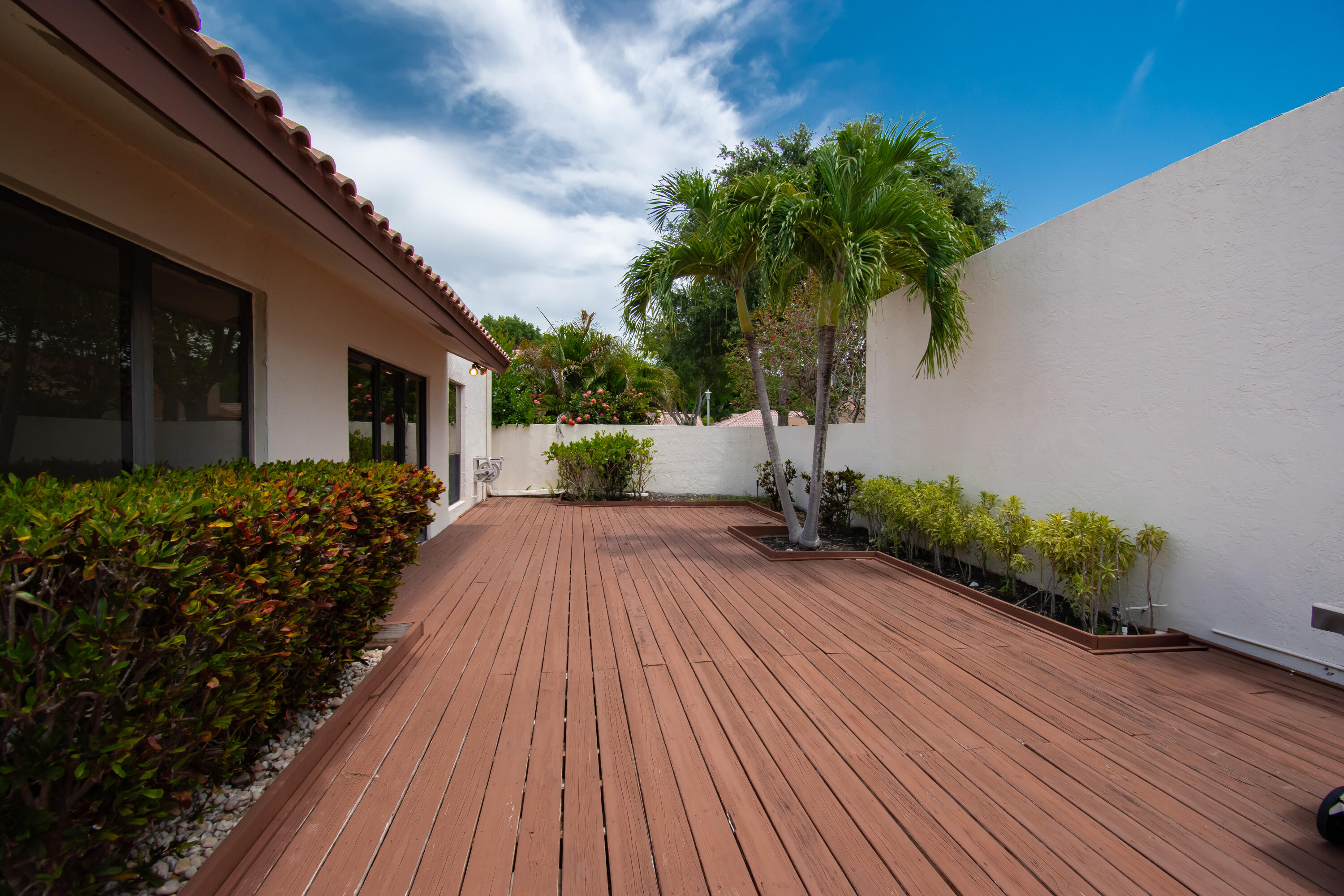 PRADERA OF VIA VERDE PH 1 REPLAT - Residential