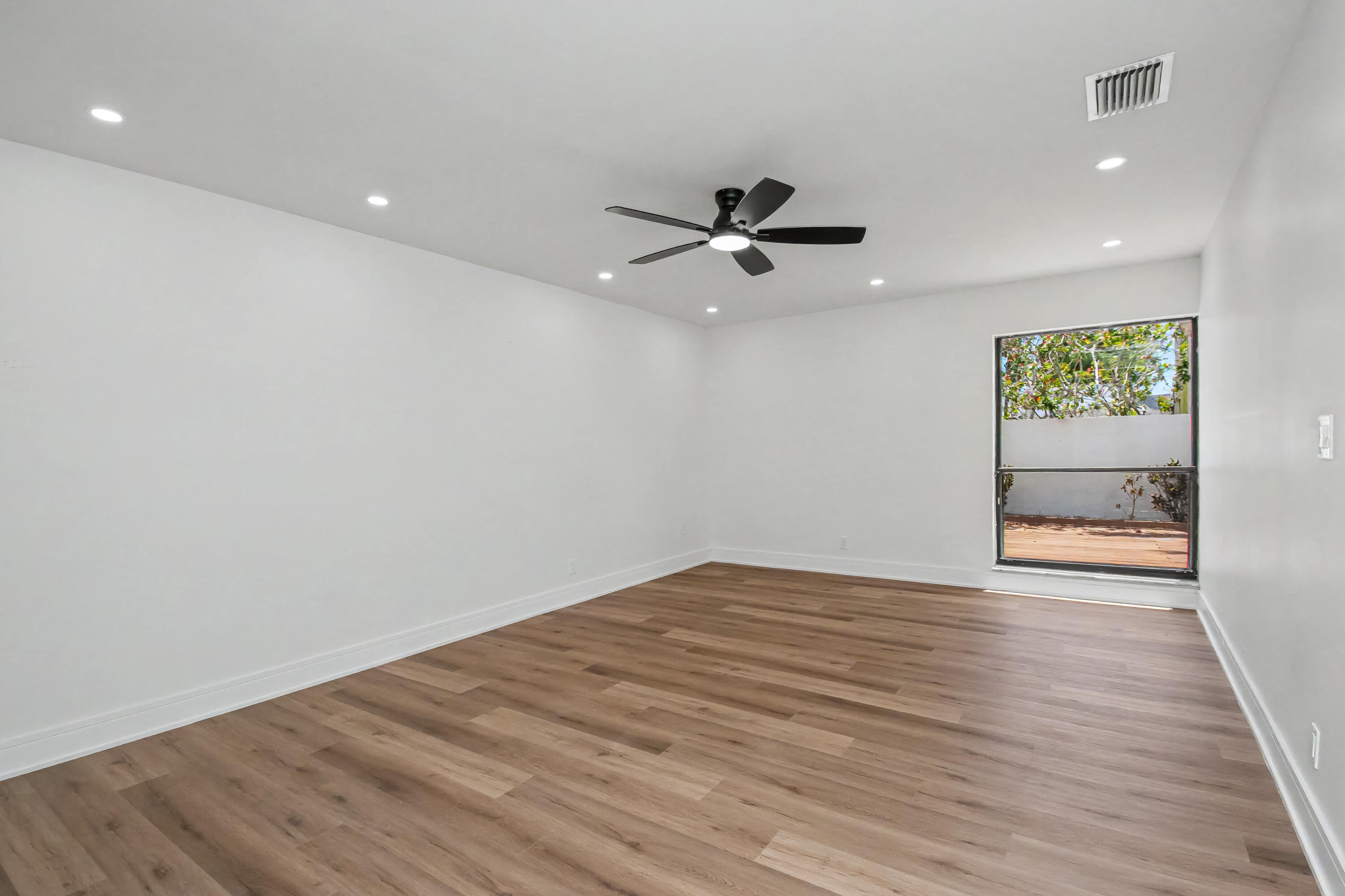 PRADERA OF VIA VERDE PH 1 REPLAT - Residential