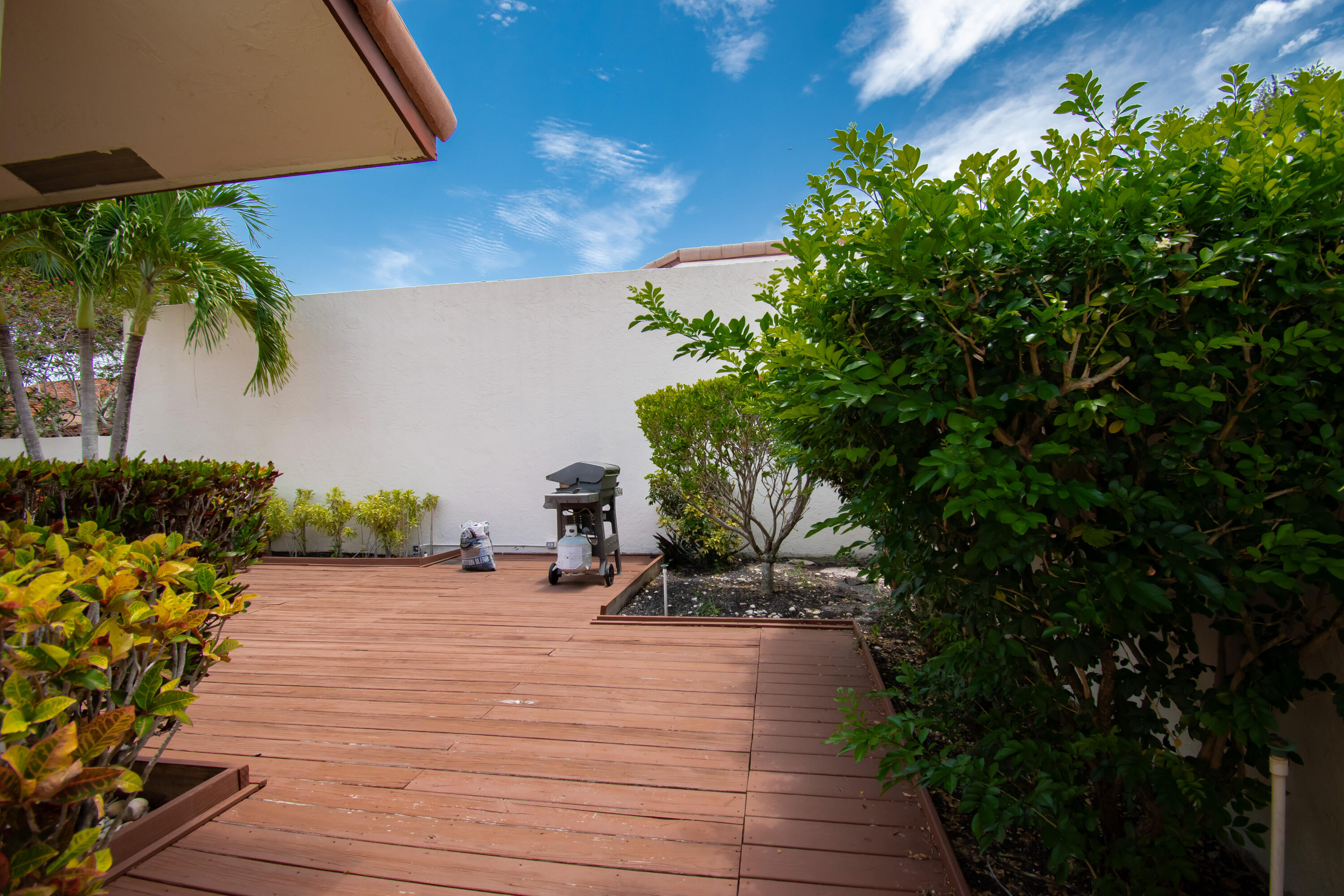 PRADERA OF VIA VERDE PH 1 REPLAT - Residential