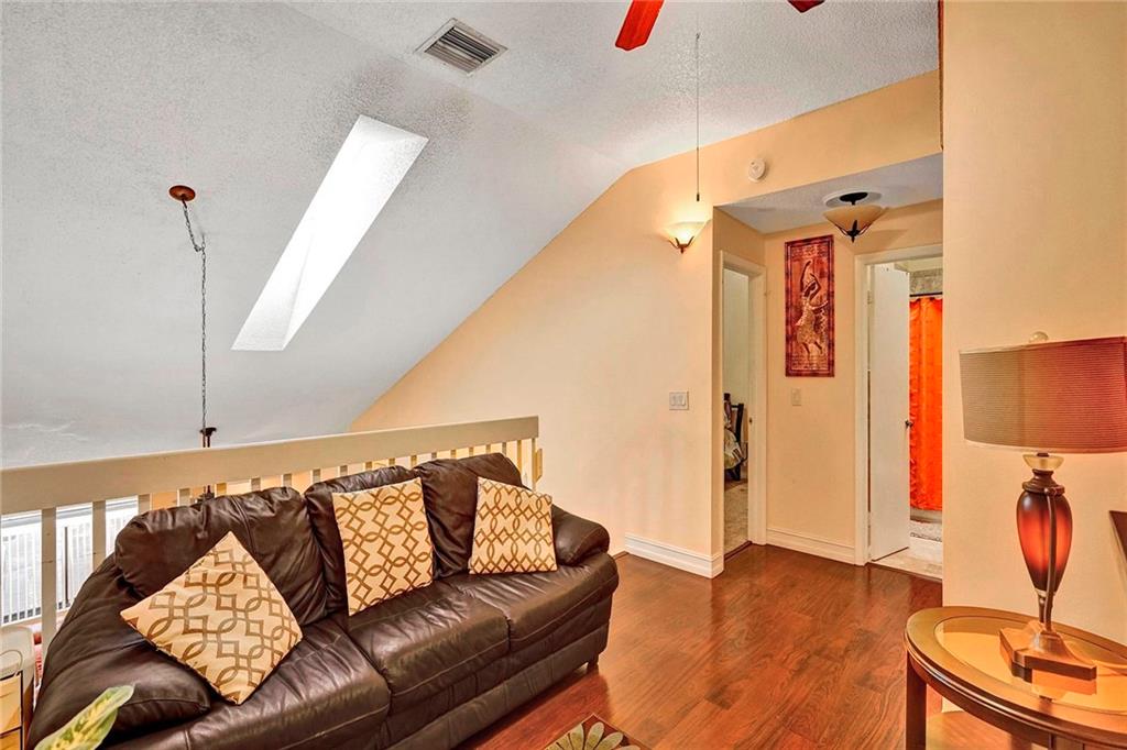 Players Place Townhomes - Residential
