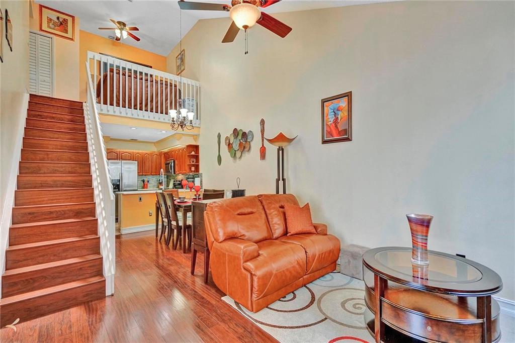 Players Place Townhomes - Residential