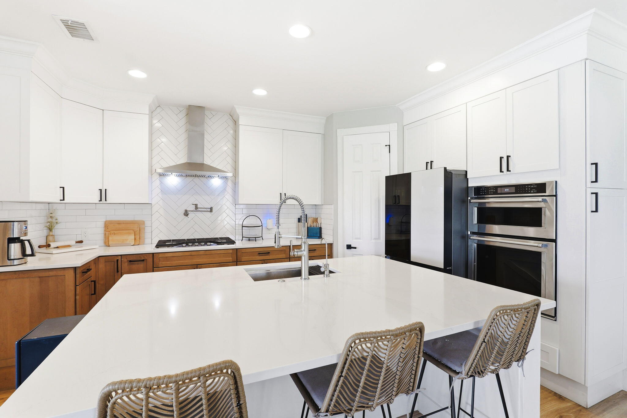POINTE WEST CENTRAL VILLAGE PHASE I PD - Residential