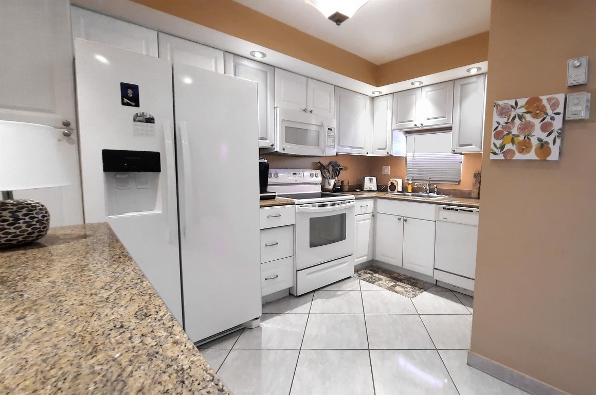 Hollybrook Golf & Tennis - Residential