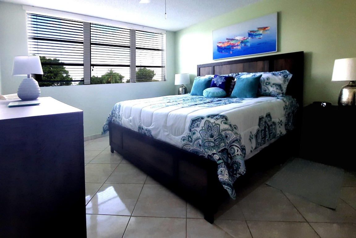 Hollybrook Golf & Tennis - Residential