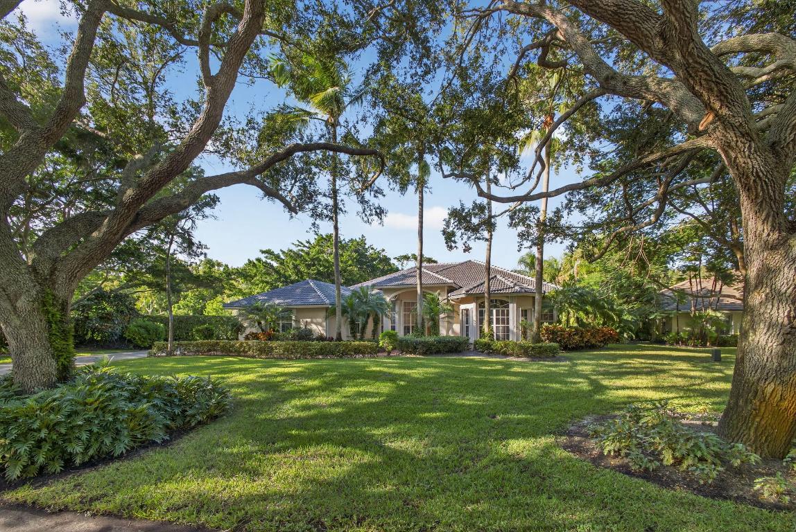 Located on a cul-de-sac lot in Heritage Oaks. This single story CBS home is priced to make it attractive to both investors and end users.  Large driveway gives property a ton of curb appeal and leads to a three car garage.  Expansive porch and patio area overlooking screened salt water pool.  2023 roof.  Heritage Oaks is a gate guarded community that has oak tree canopied roads and 6 tennis courts.