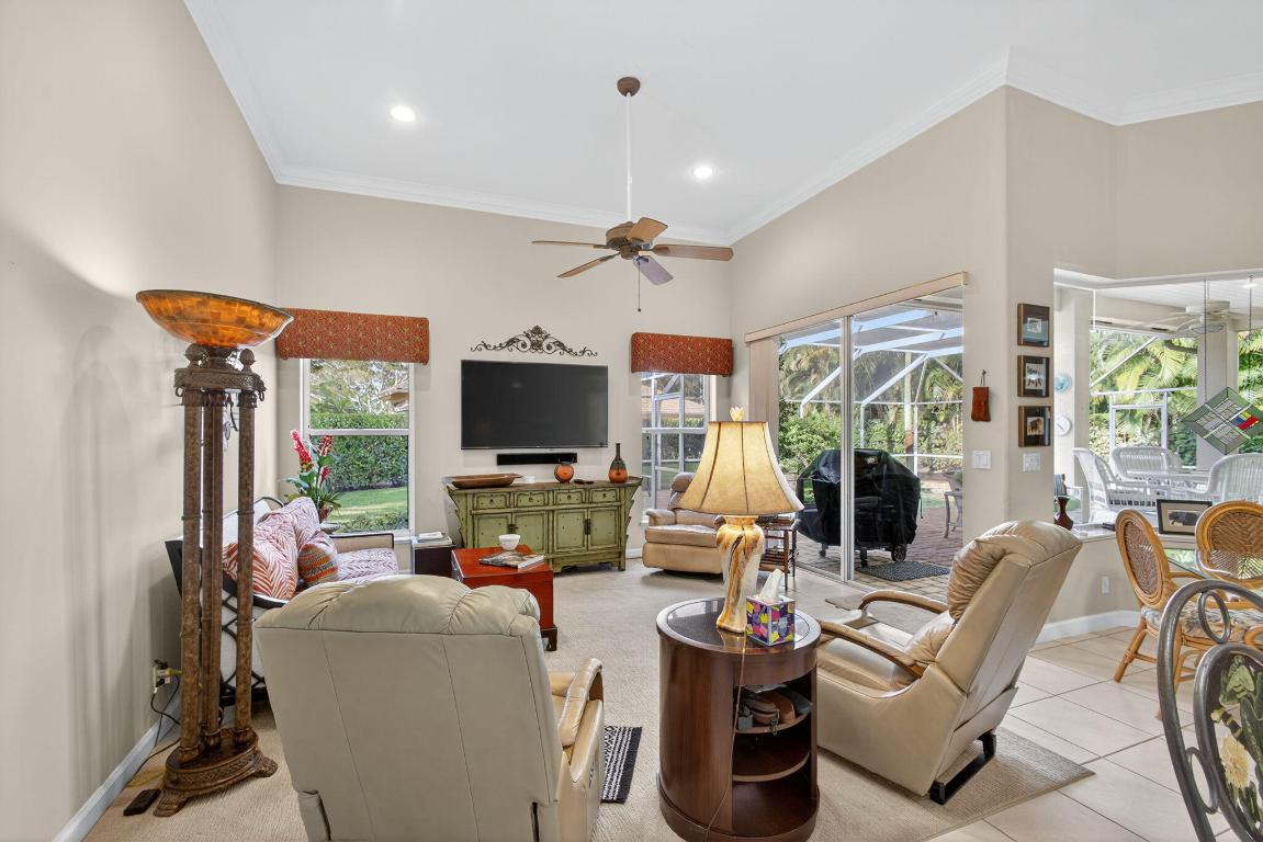 HERITAGE OAKS - Residential