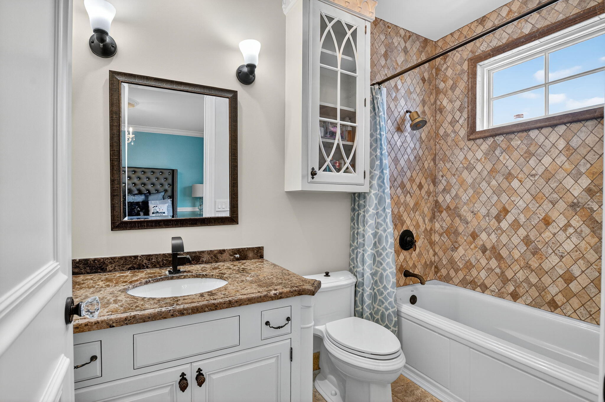 ROYAL PALM YACHT & COUNTRY CLUB - Residential Lease