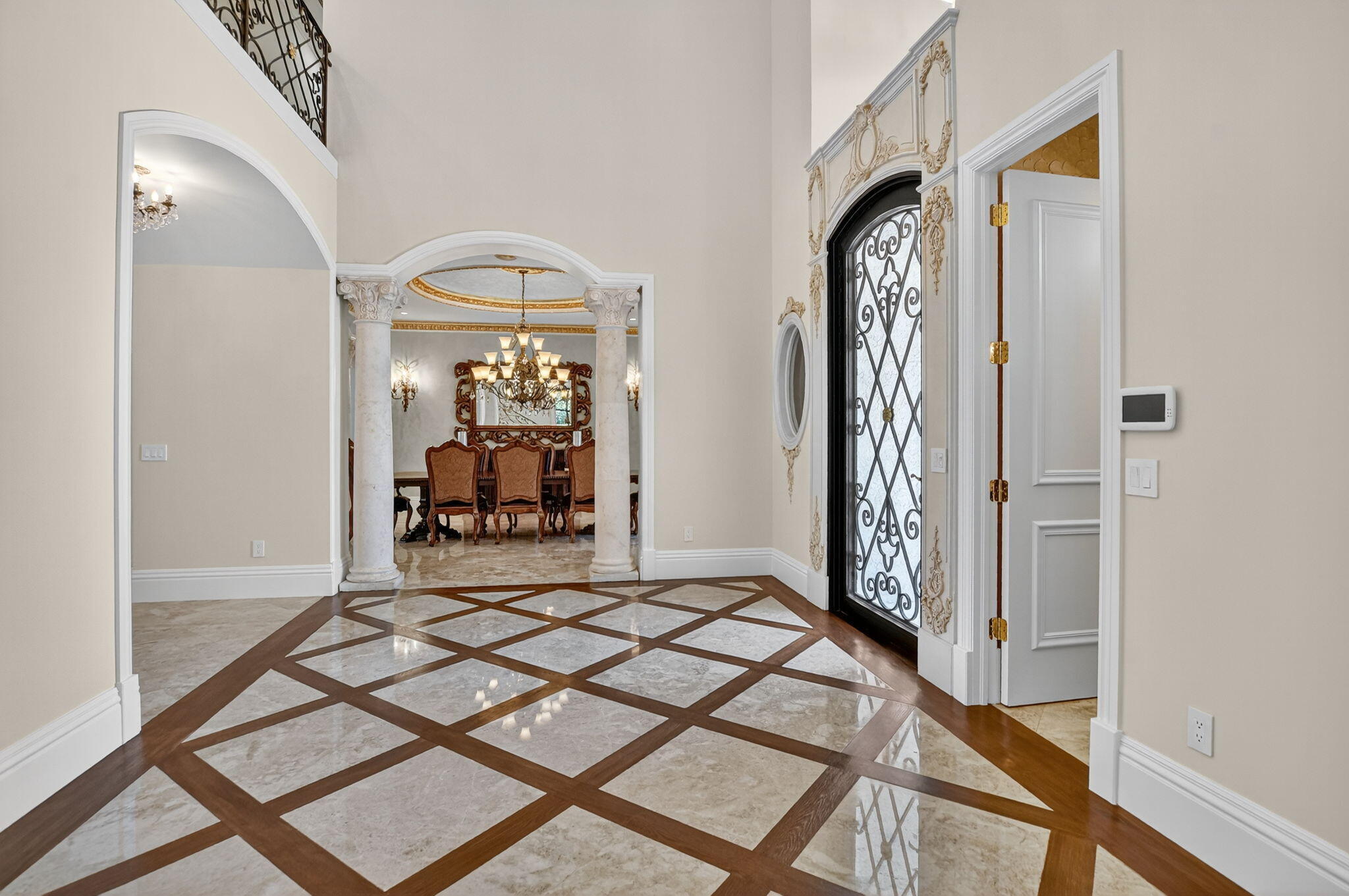 ROYAL PALM YACHT & COUNTRY CLUB - Residential Lease