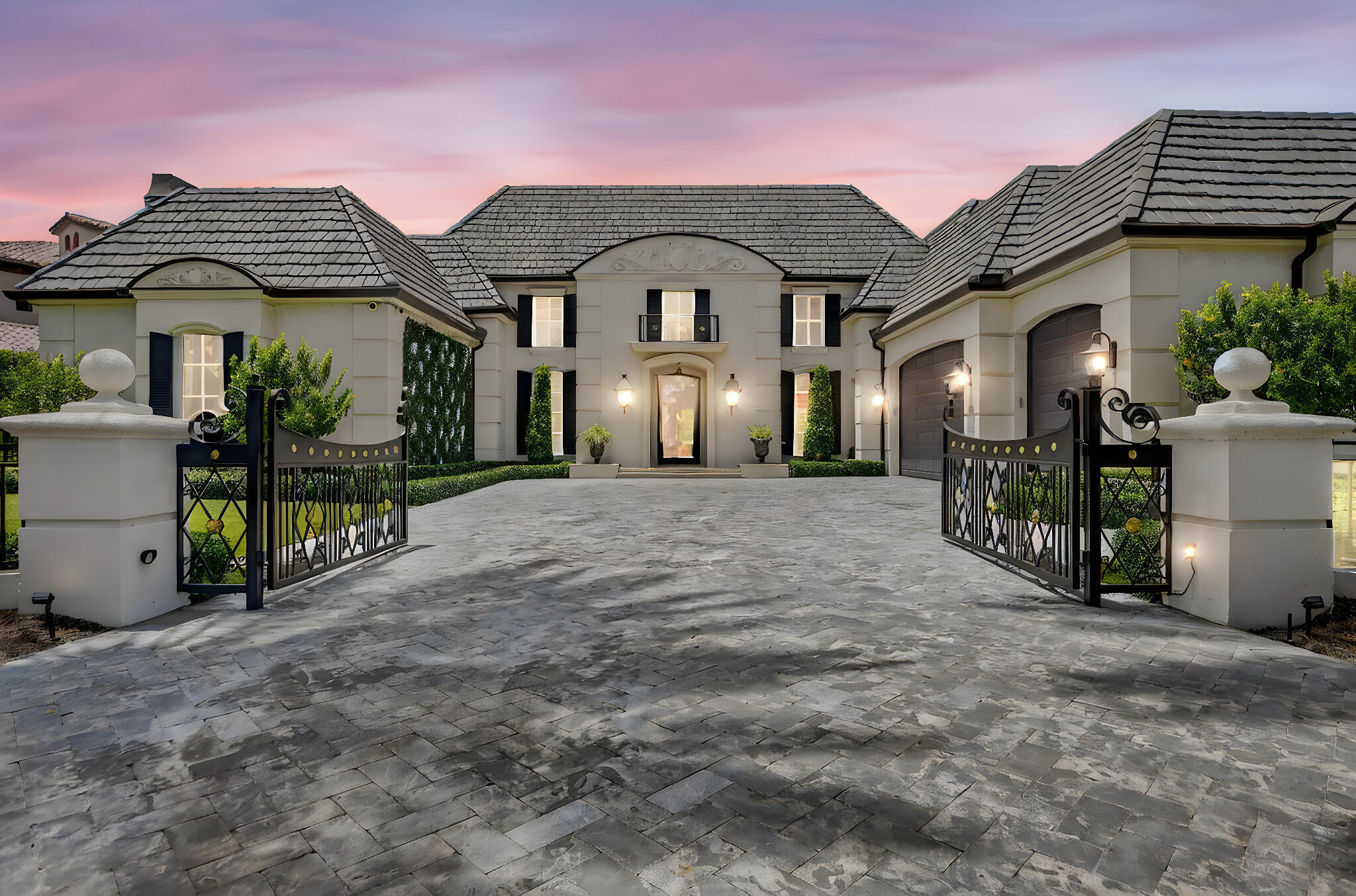 ROYAL PALM YACHT & COUNTRY CLUB - Residential Lease