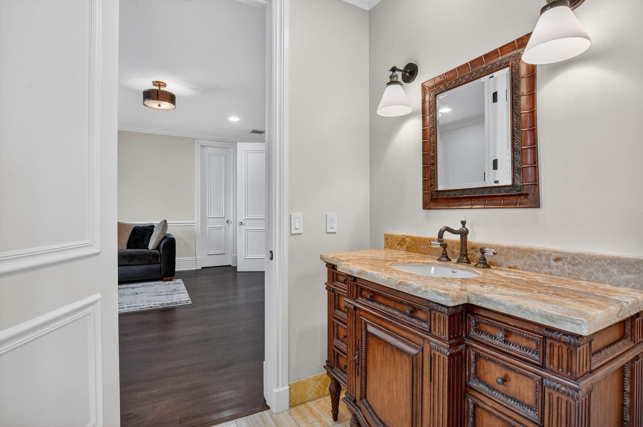 ROYAL PALM YACHT & COUNTRY CLUB - Residential Lease
